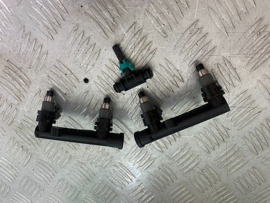 HONDA CBR1000 rr FIREBLADE INJECTORS   YEAR 2012-2016 (CMB1198)