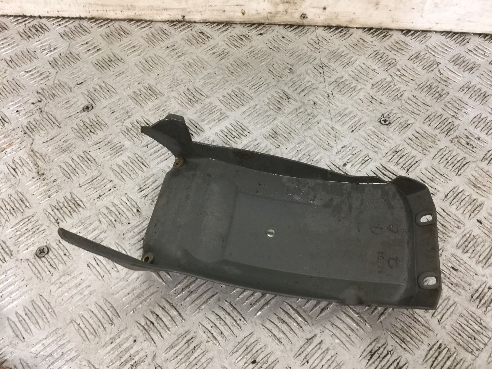 HUSQVARNA TE 610 E INNER MUDGUARD   YEAR 2001 (STOCK 803)