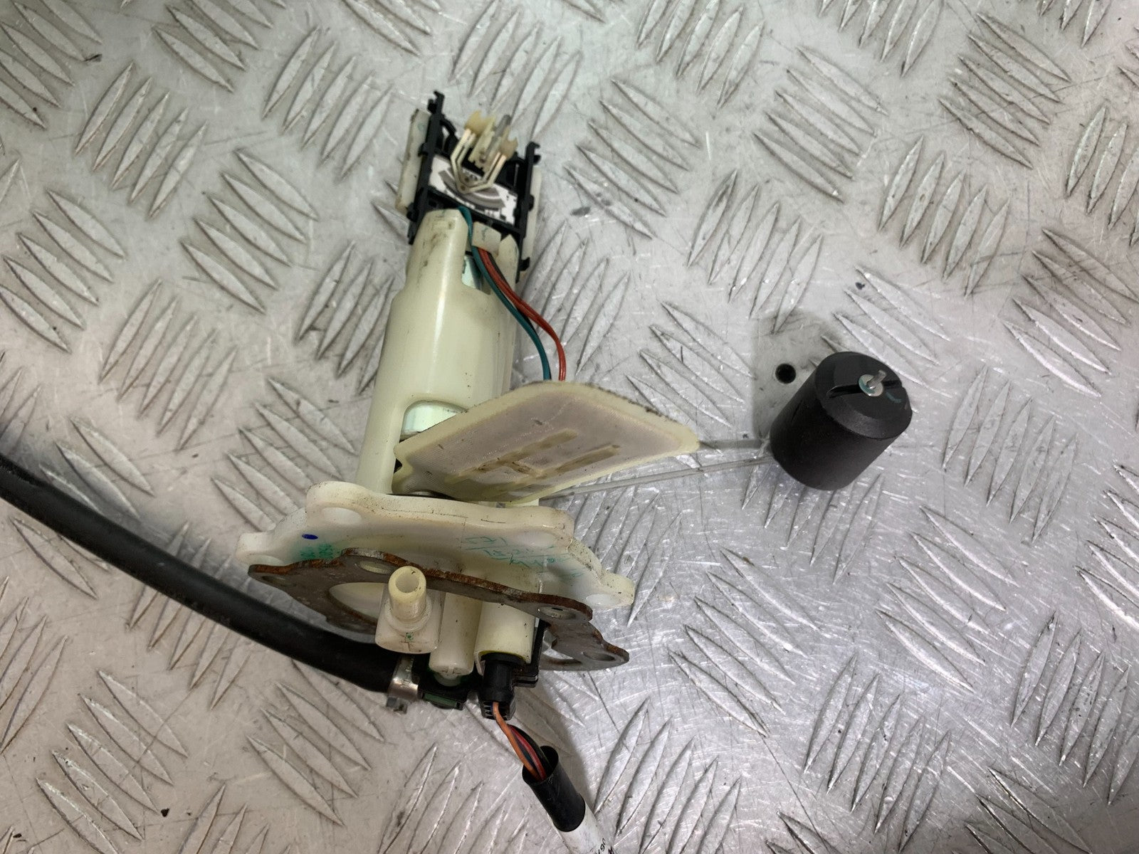 KTM DUKE 390 PETROL PUMP  YEAR 2017- 2023 (CMB1314)