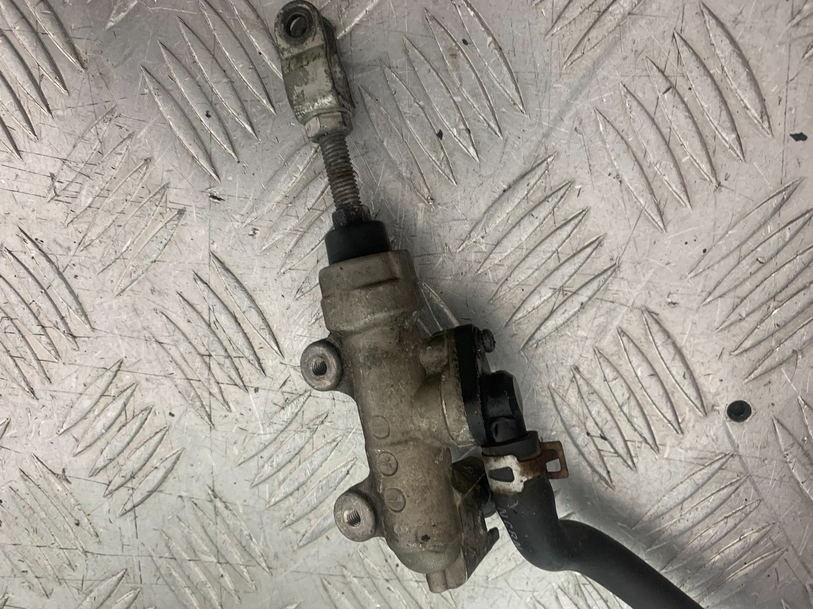 SUZUKI GSX750 INAZUMA REAR MASTER CYLINDER  YEAR 1998-2003 (CMB1308)