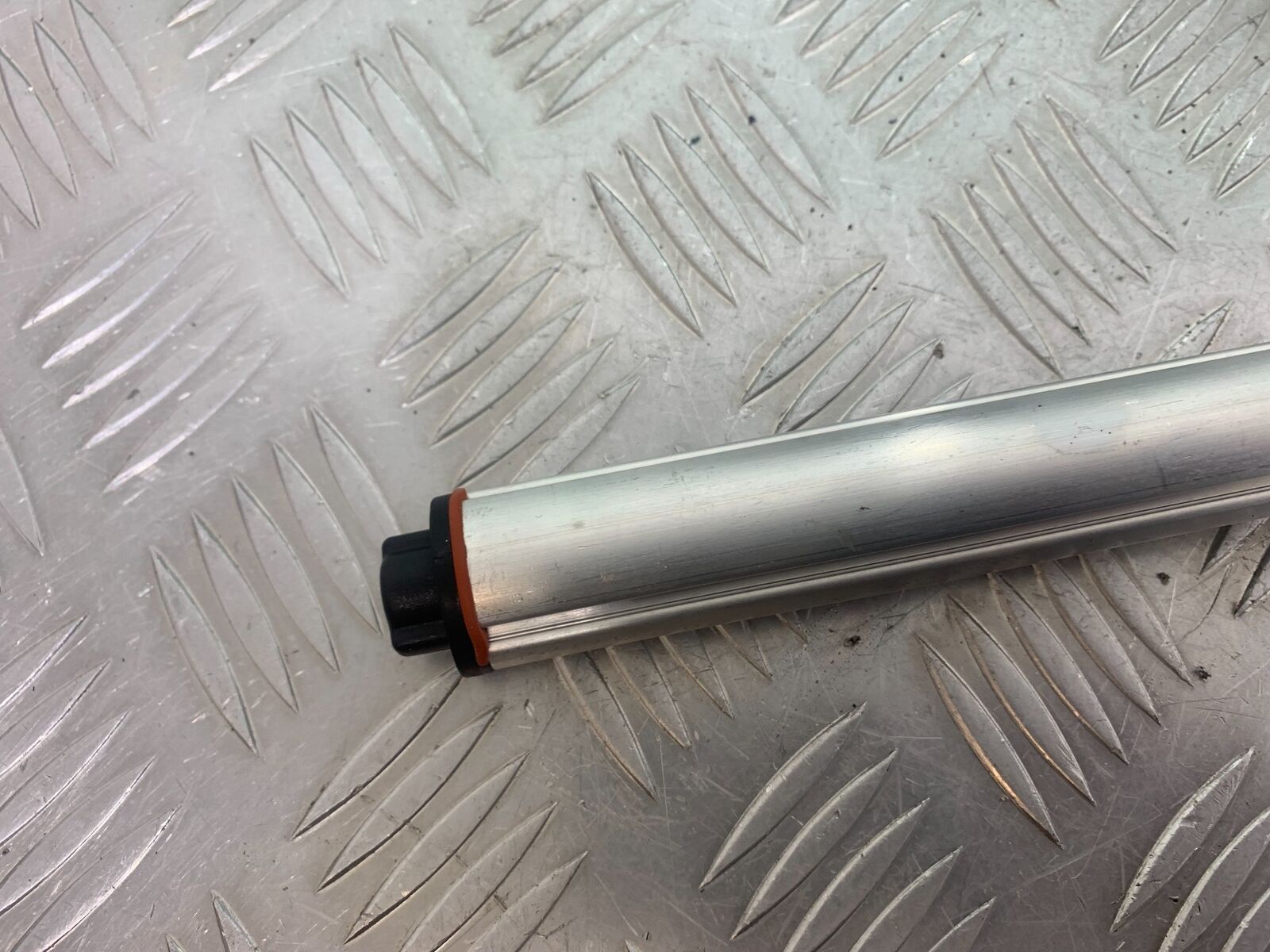 DUCATI DIAVEL 1200 PETROL TANK SENDER UNIT  YEAR 2014-17 (CMB1054)
