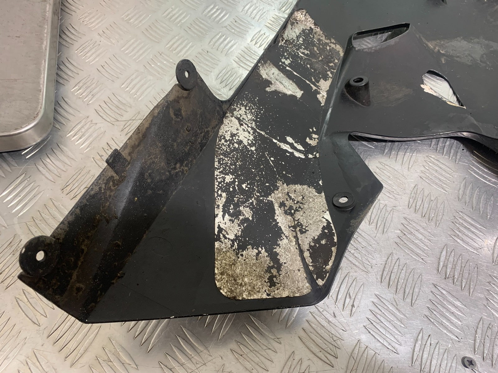 SUZUKI GSXR750 GSXR 750 K4 K5 RIGHT FAIRING  2004-2005 (CMB1319)