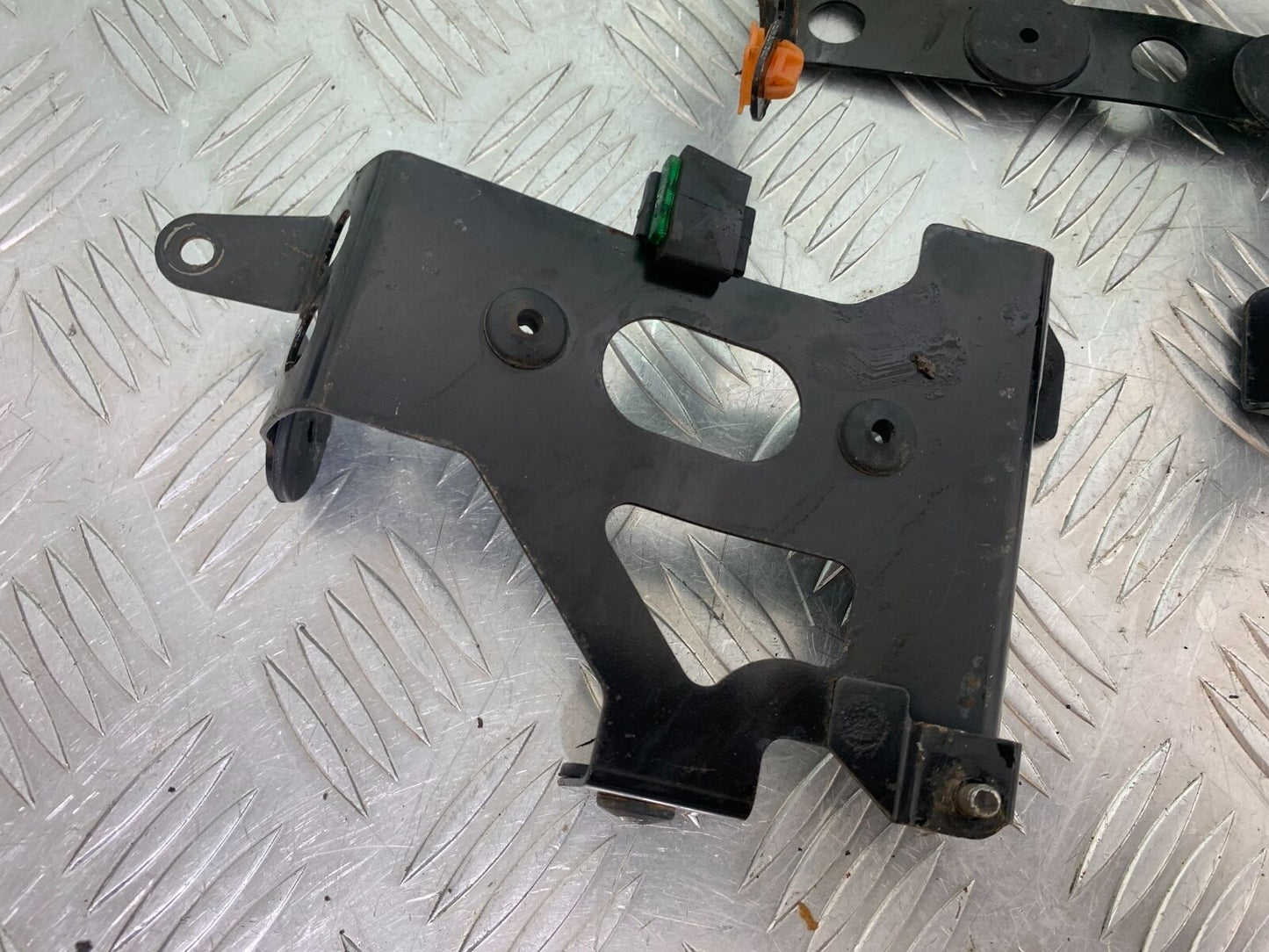 HONDA VT1100 C SHADOW SPIRIT BATTERY BOX   2002-2003 (CMB1035)