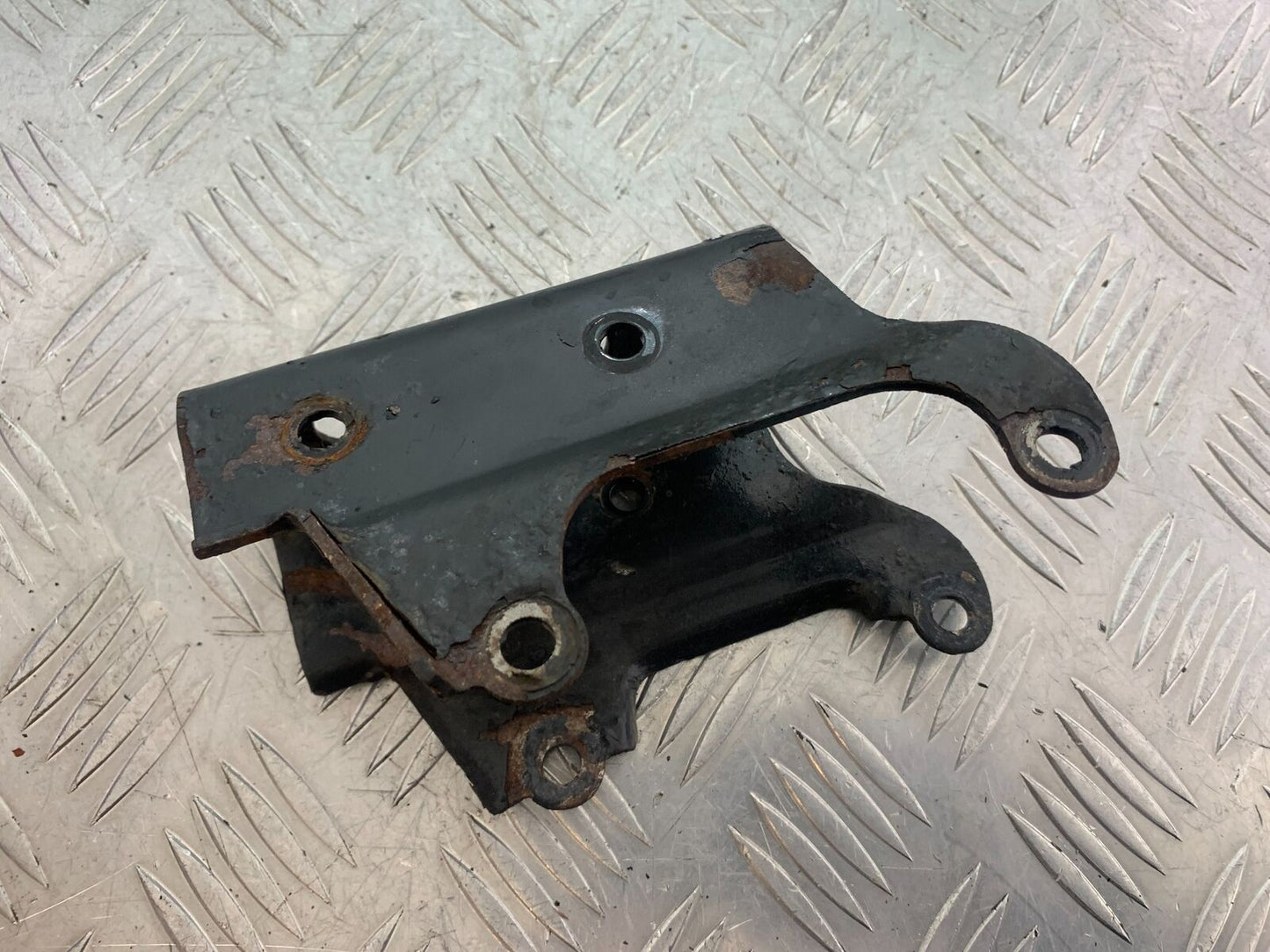 SINNIS TERRAIN 125 ENGINE BRACKET  YEAR 2018 (CMB1123)