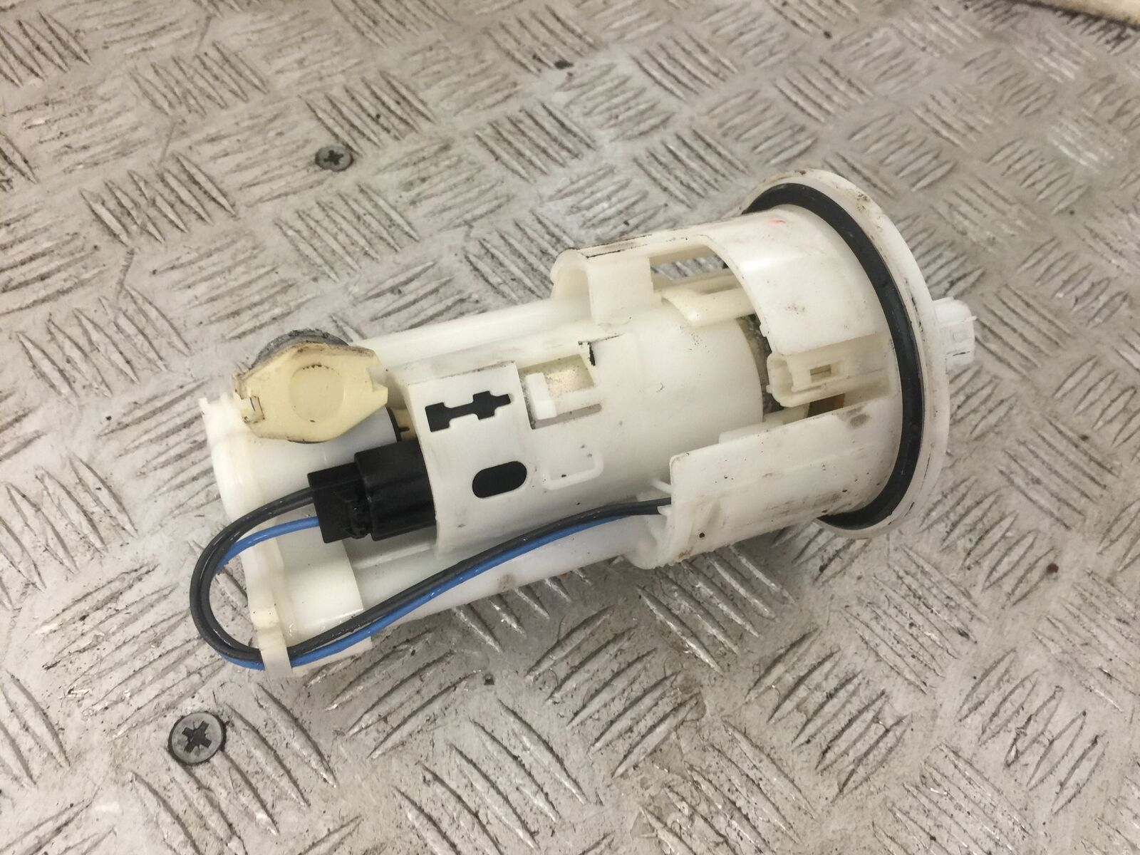 TRIUMPH 1050 SPRINT PETROL PUMP  YEAR 2004-2007 (STOCK 888)