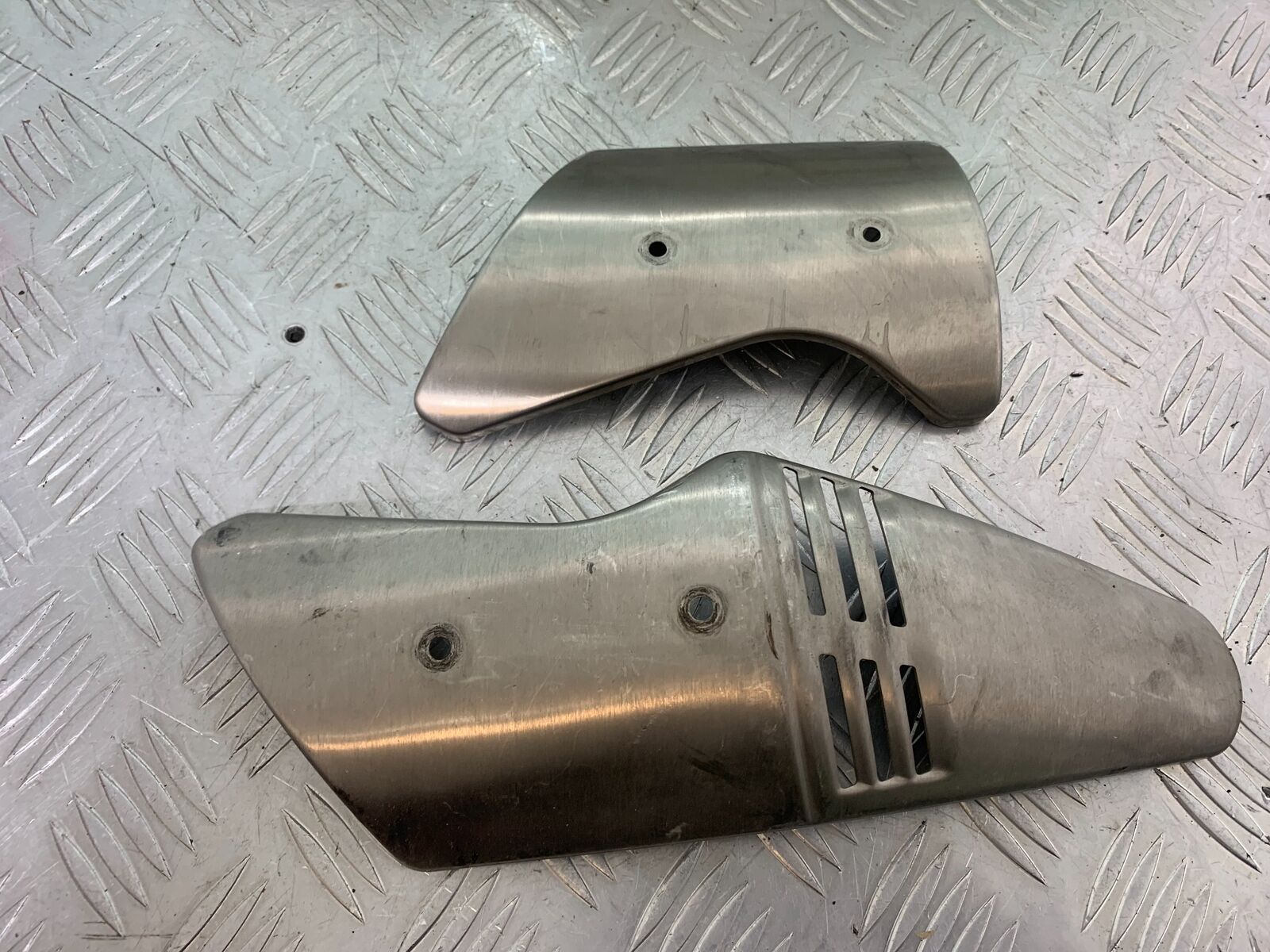 HUSQVARNA TE630 TE 630 EXHAUST SHIELDS  YEAR 2010-11 (CMB1120)