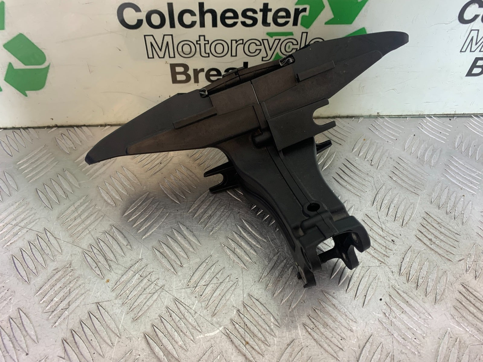 APRILIA RSV4 FACTORY FAIRING BRACKET  YEAR 2009-2012 (CMB1224)