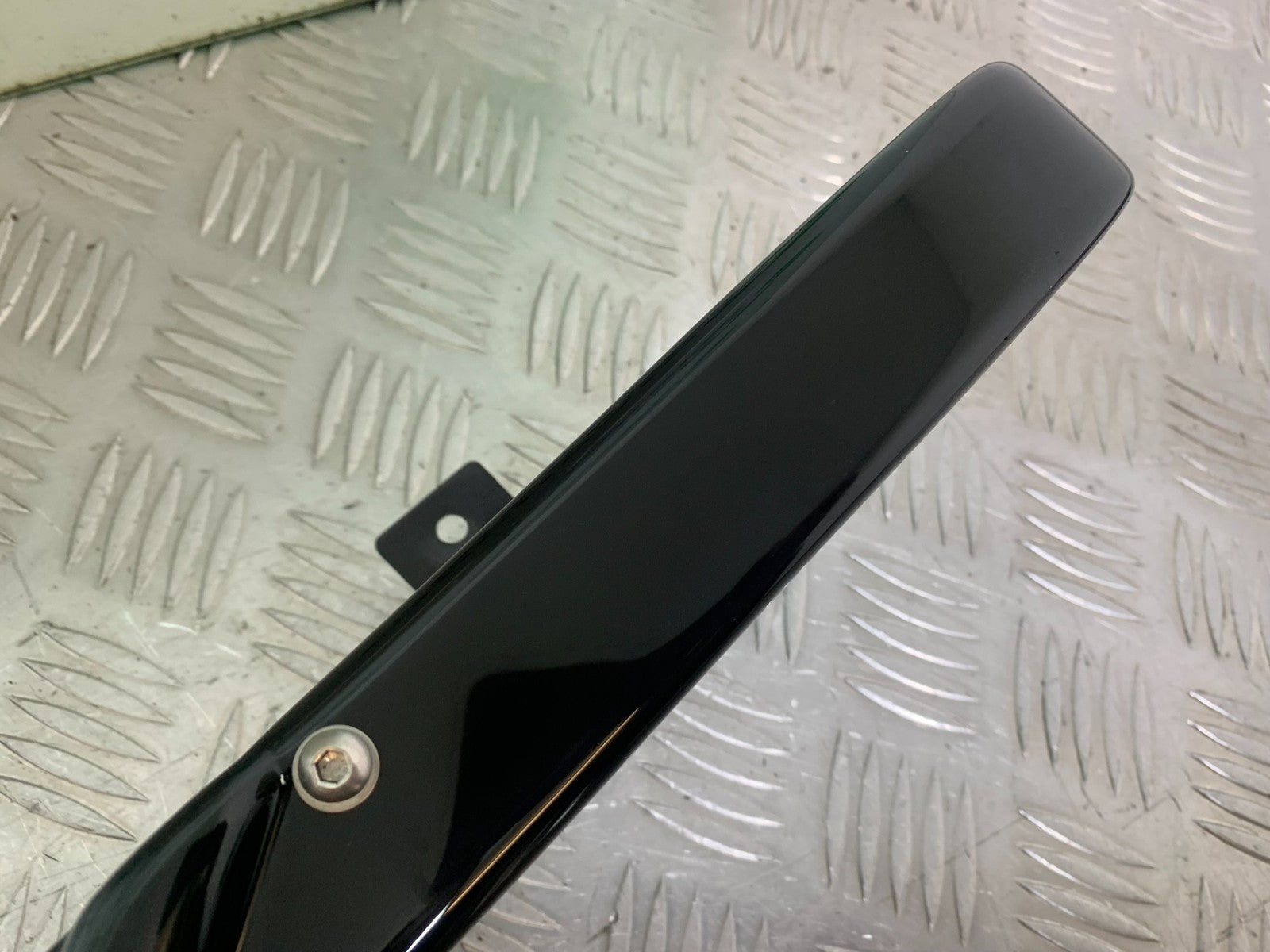 TRIUMPH 1050 SPEED TRIPLE CHAIN GUARD  YEAR 2005-2007 (CMB1322)