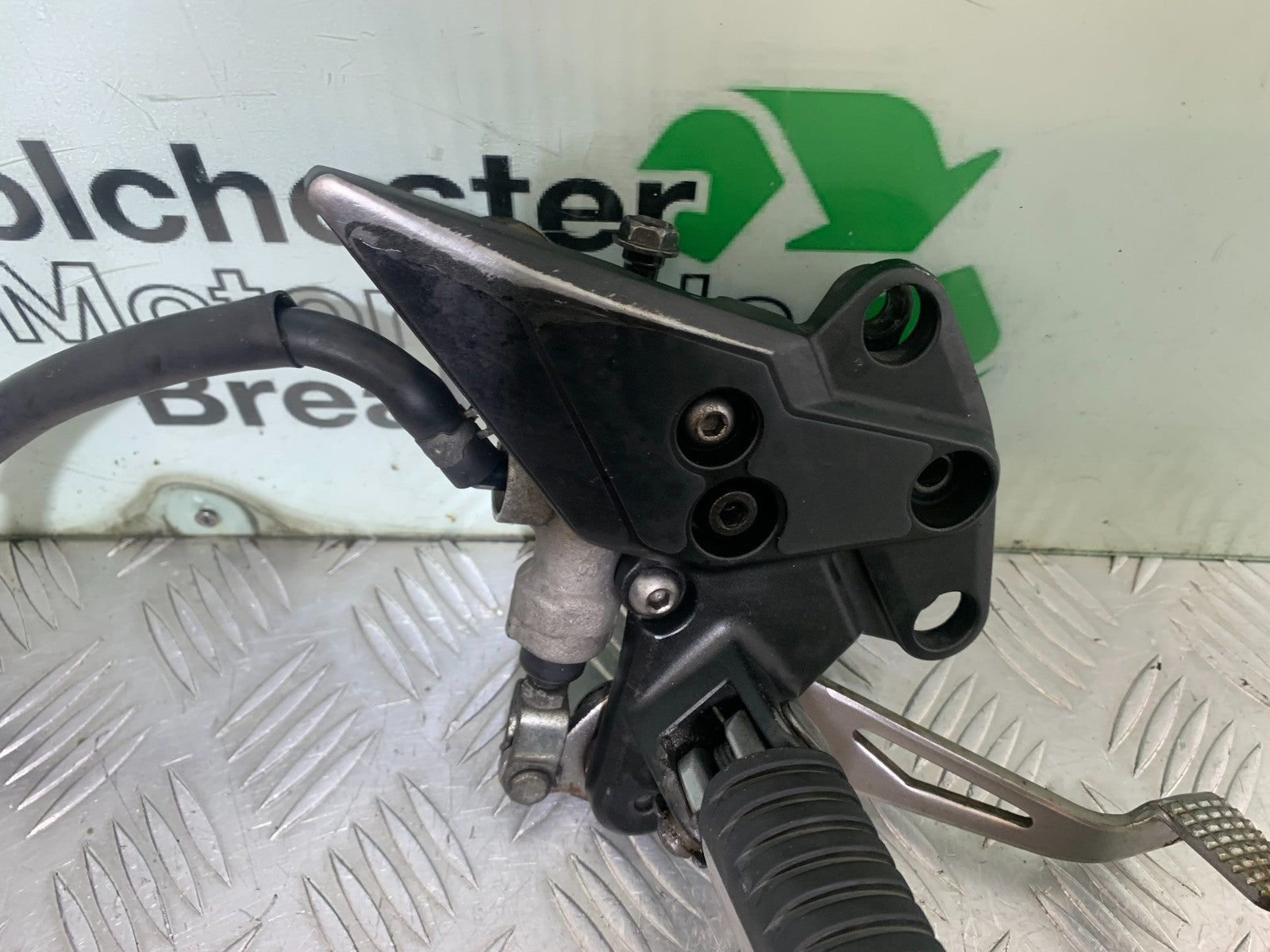 KAWASAKI Z1000 SX FRONT RIGHT HANGER YEAR 2014-16 (CMB1264)