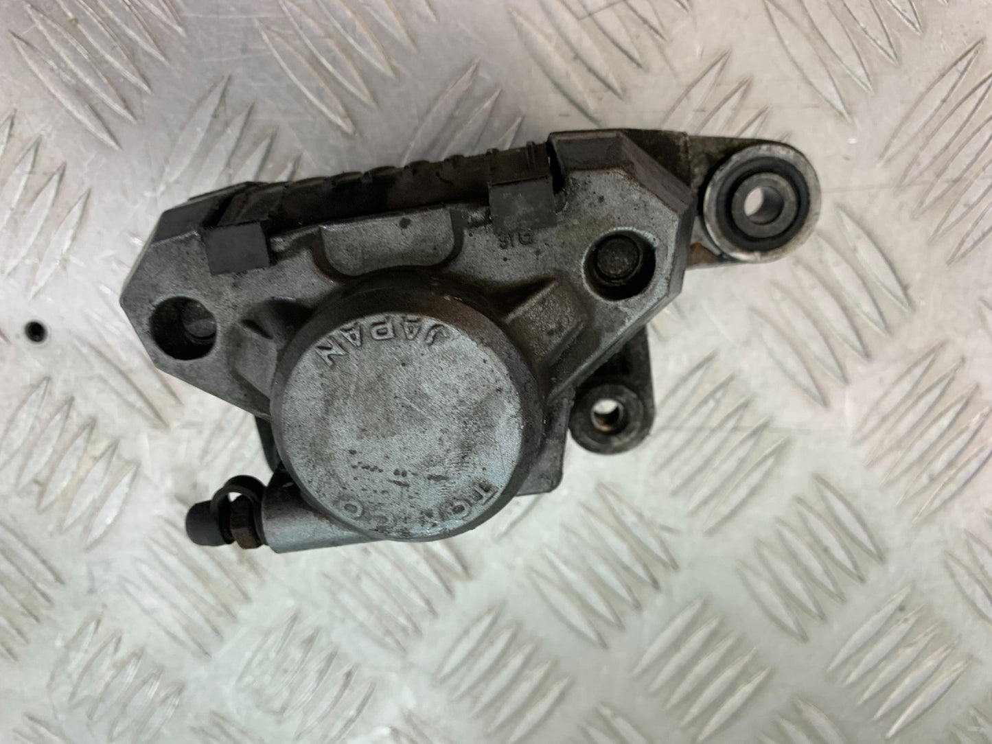 KAWASAKI ZZR1100 D REAR BRAKE CALIPER  YEAR 1993-2001 (CMB1189)