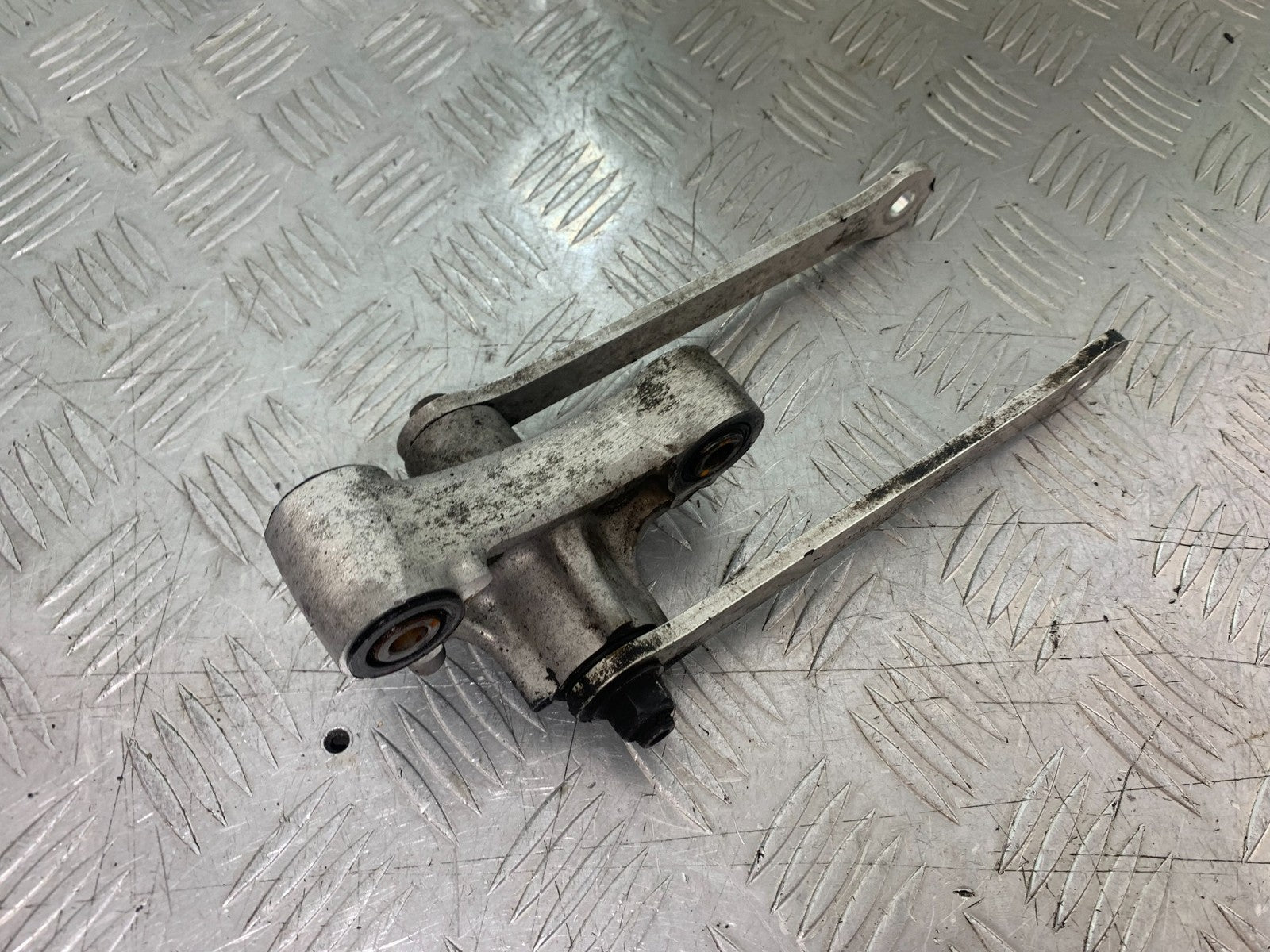 KAWASAKI ZX10R ZX10 R REAR SHOCK LINKAGE   2008-2010 (CMB1206)