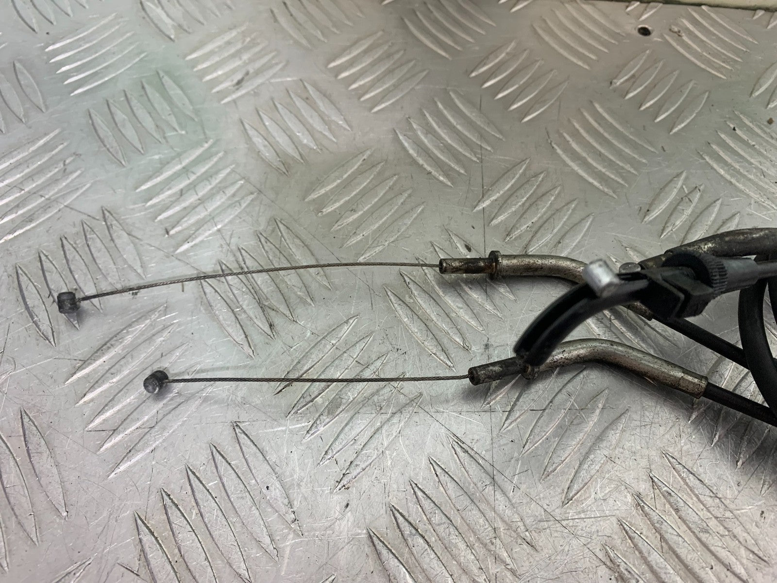 KAWASAKI 650 VERSYS THROTTLE CABLES  YEAR 2015-2018 (CMB1288)
