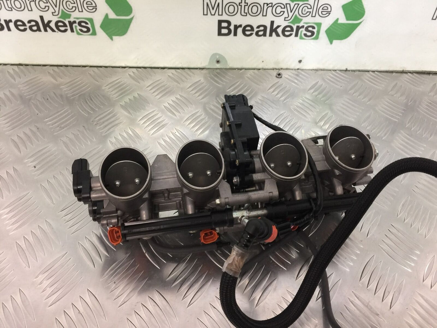 KAWASAKI Z1000 Z 1000 THROTTLE BODIES   YEAR 2007-2009  (STOCK 927)