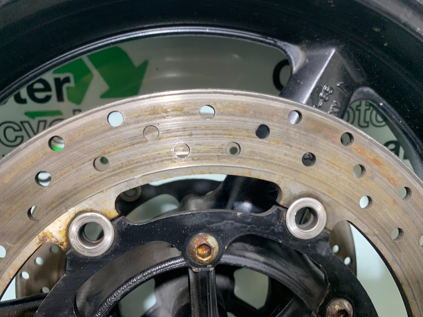 YAMAHA FZS1000 FAZER FRONT WHEEL AND DISCS YEAR 2001-05 (CMB1275)