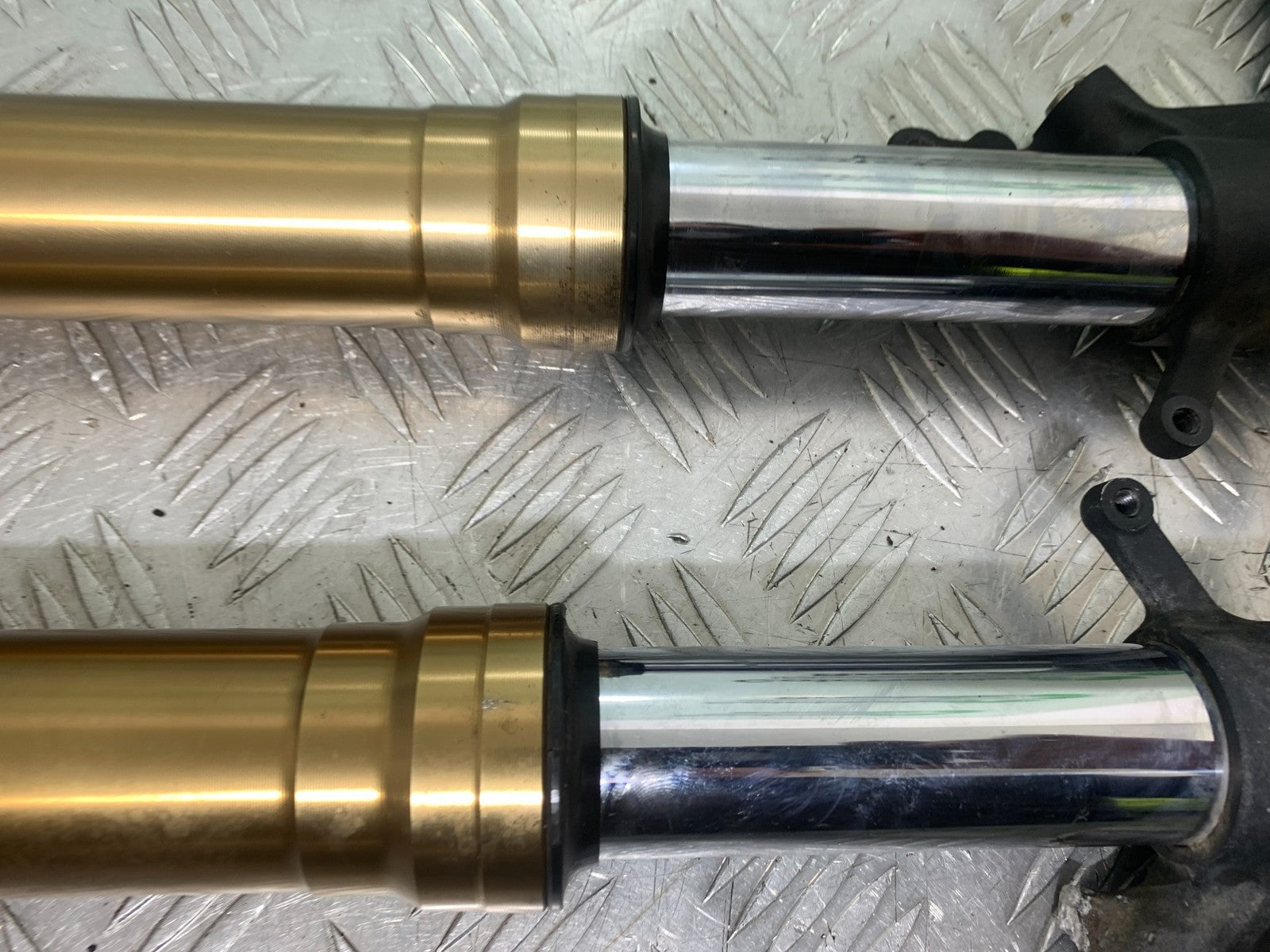 SUZUKI GSXR600 GSXR 600 FORKS   2008-2010 K8 K9 L0 B10 (CMB1236)