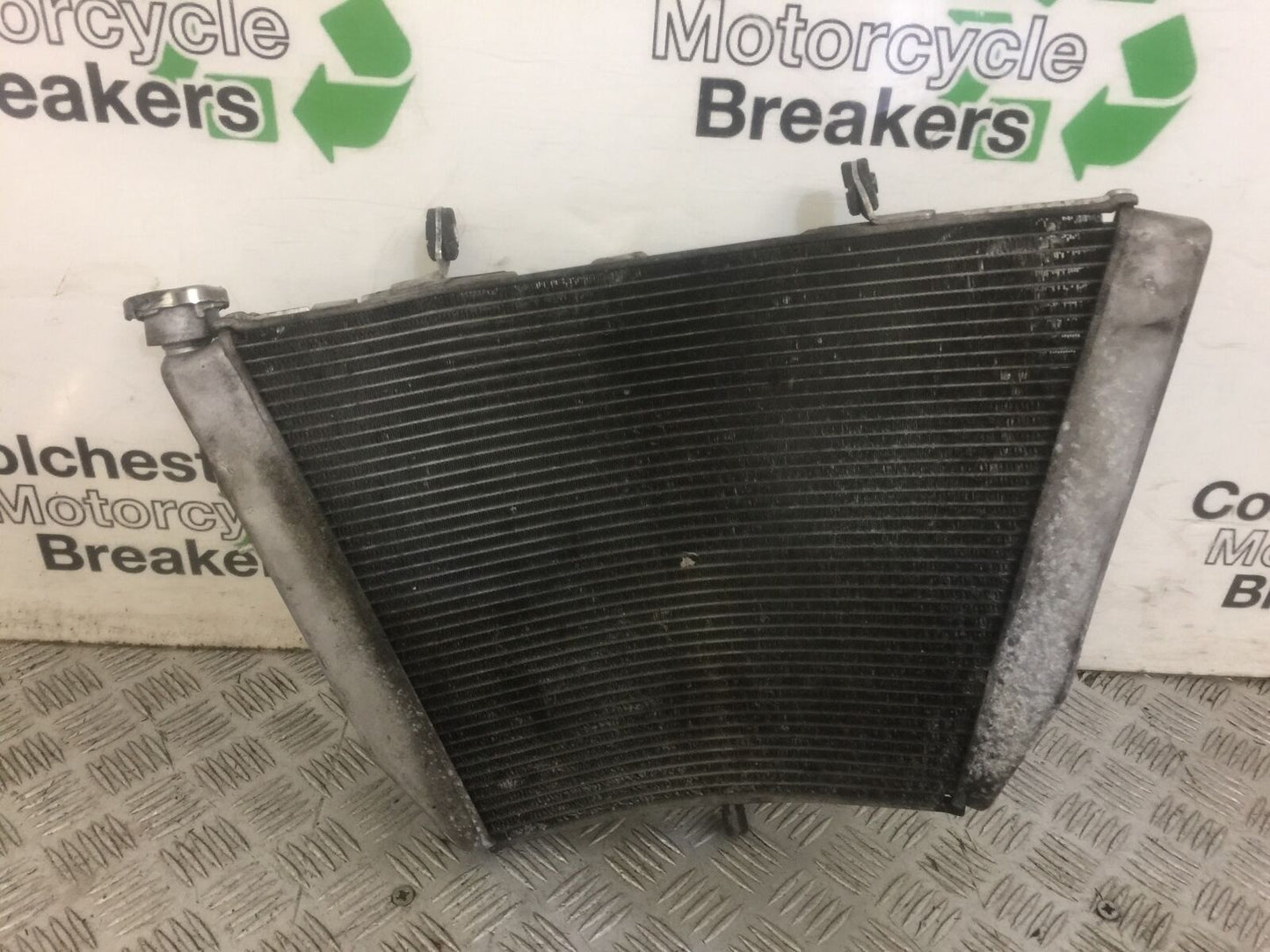 SUZUKI GSXR750 K6 K7 RADIATOR YEAR 2007 (STOCK 634)