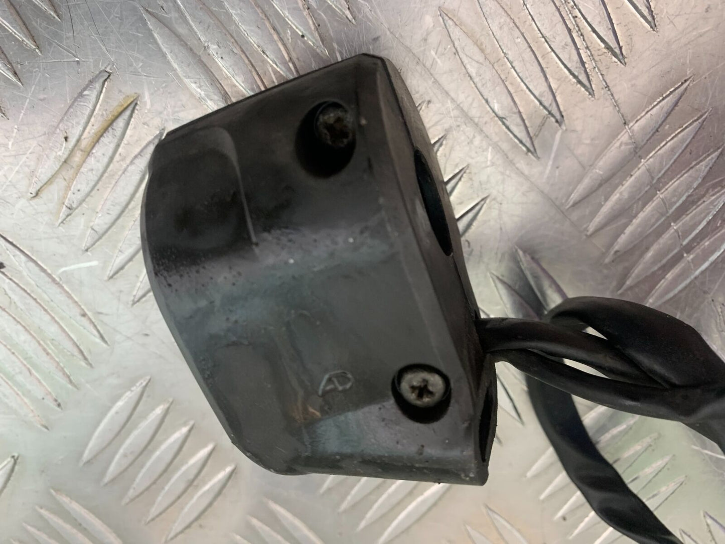 KAWASAKI Z750 Z 750 RIGHT SWITCH GEAR  YEAR 2004-2006  (CMB1104)
