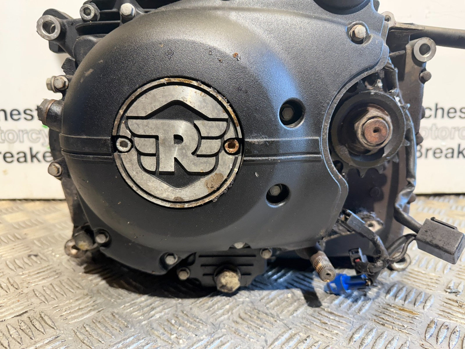 ROYAL ENFIELD HIMALAYAN 411 ENGINE YEAR 2018-2023 (CMB1279)