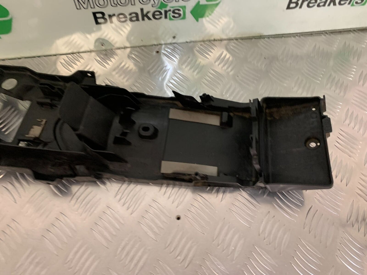 SUZUKI GSXR600 GSXR 600 K8 UNDERTRAY   YEAR 2009 (STOCK 939)