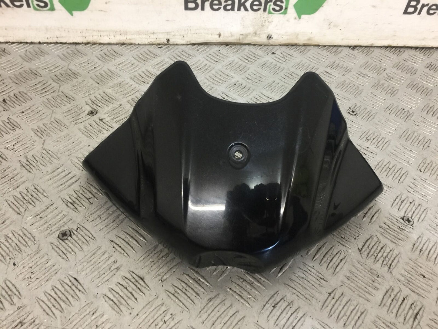 TRIUMPH 1050 SPEED TRIPLE TANK COWL  YEAR 2012-2015 (STOCK 752)