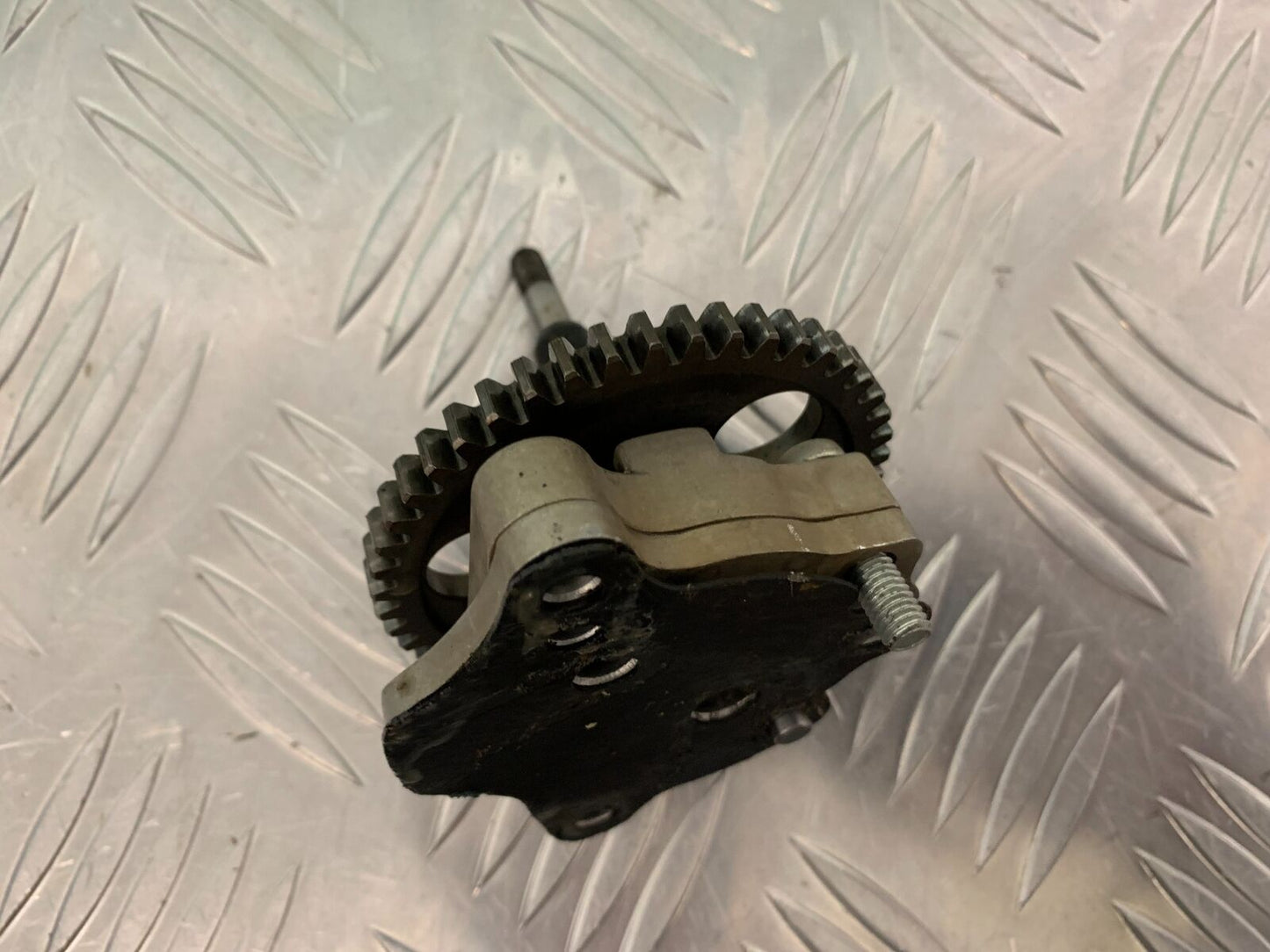 KAWASAKI KLR250 KLR 250 OIL PUMP YEAR 1984-2001 (STOCK 980)