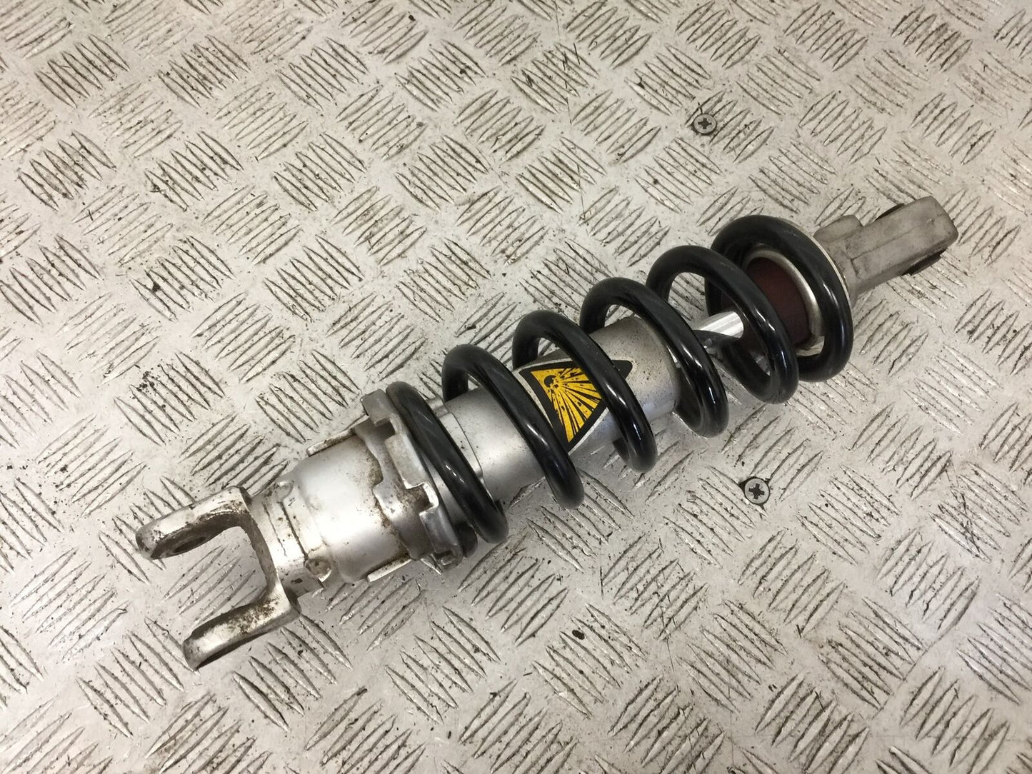 YAMAHA MT09 MT-09 REAR SHOCK   YEAR 2018 (STOCK 906)