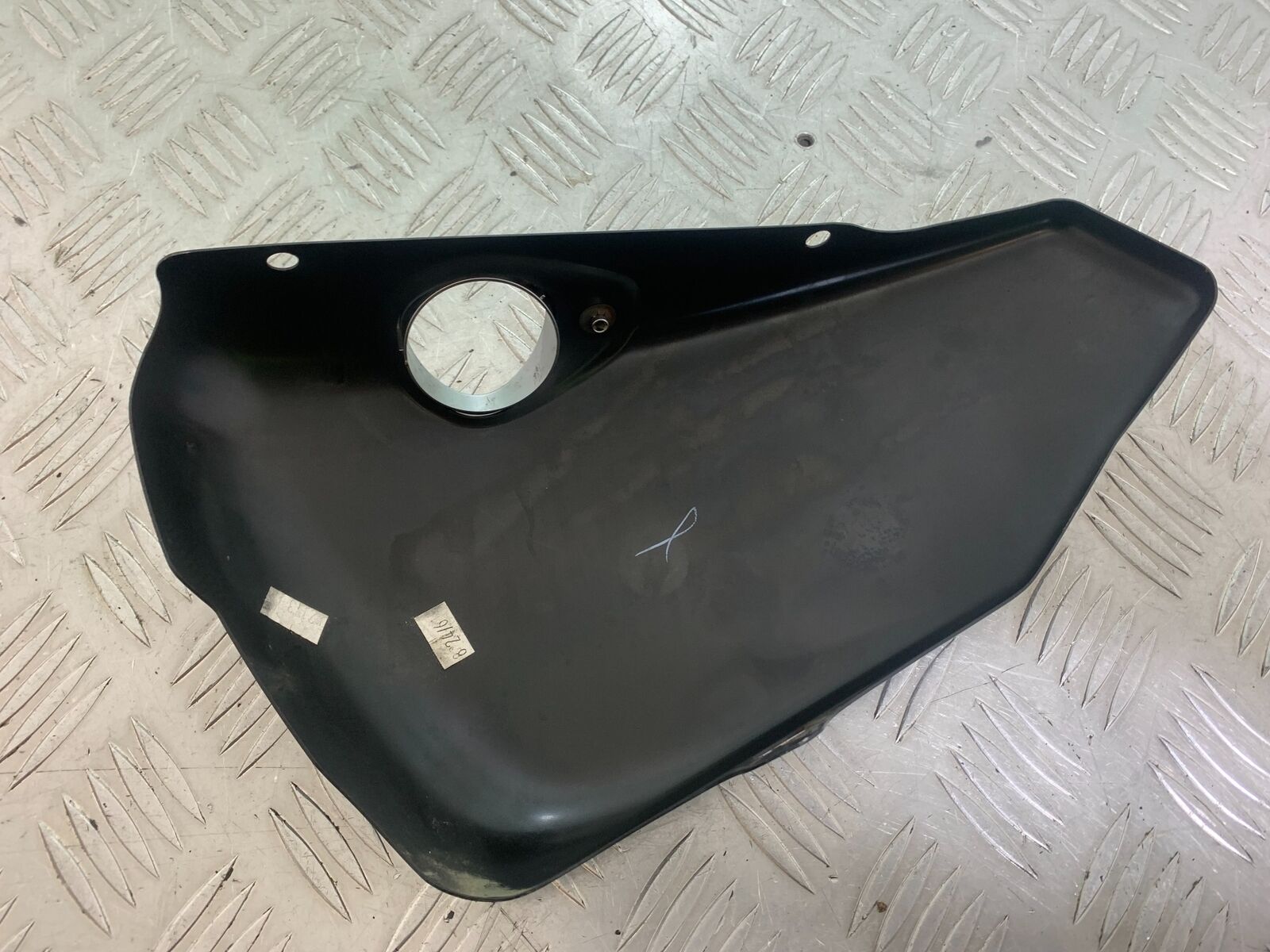 HARLEY DAVIDSON XL883 N IROD OIL TANK COVER  YEAR 2020  (CMB1116)
