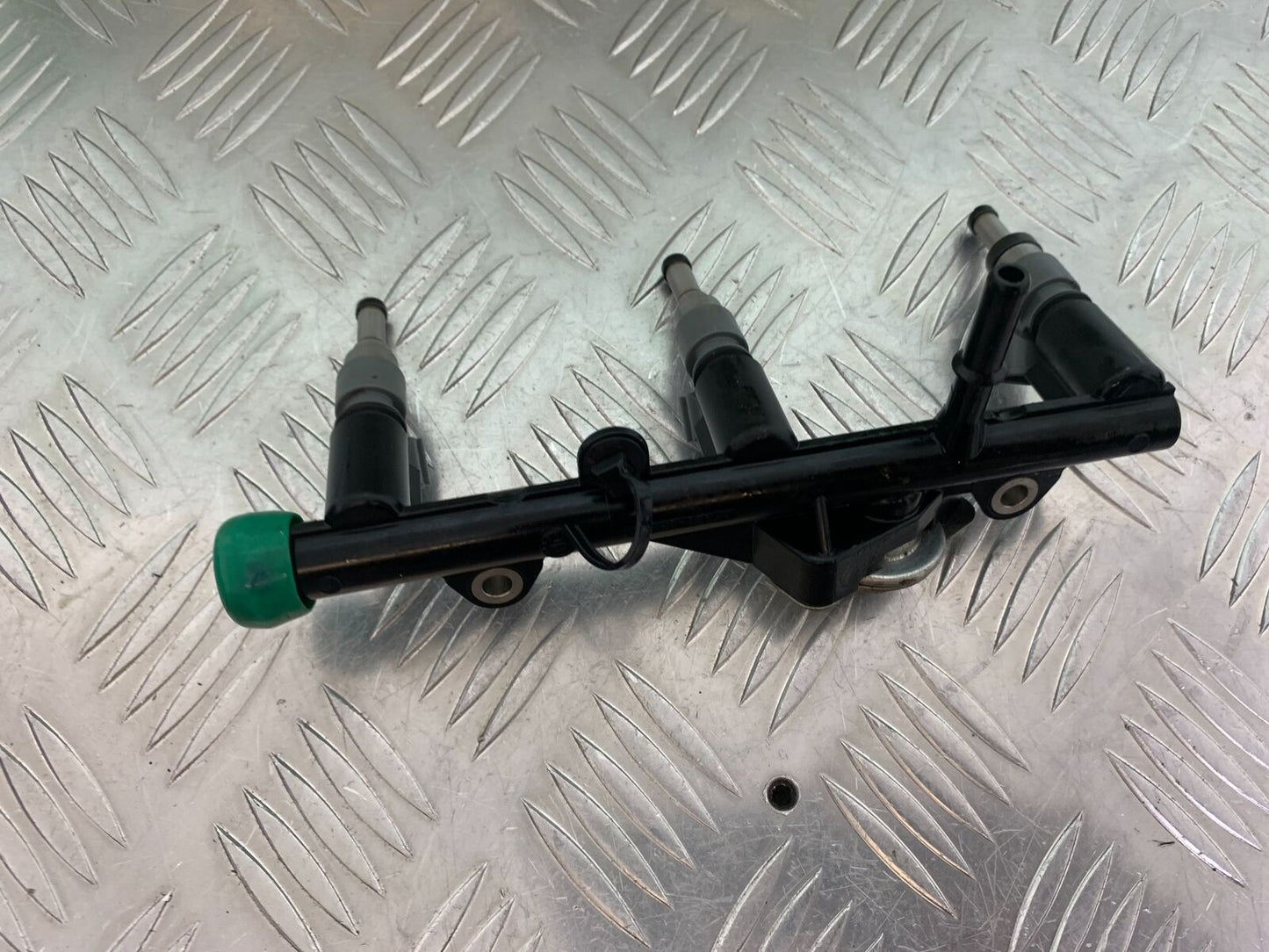 YAMAHA MT09 MT-09 INJECTORS  YEAR 2013-2016  (STOCK 997)