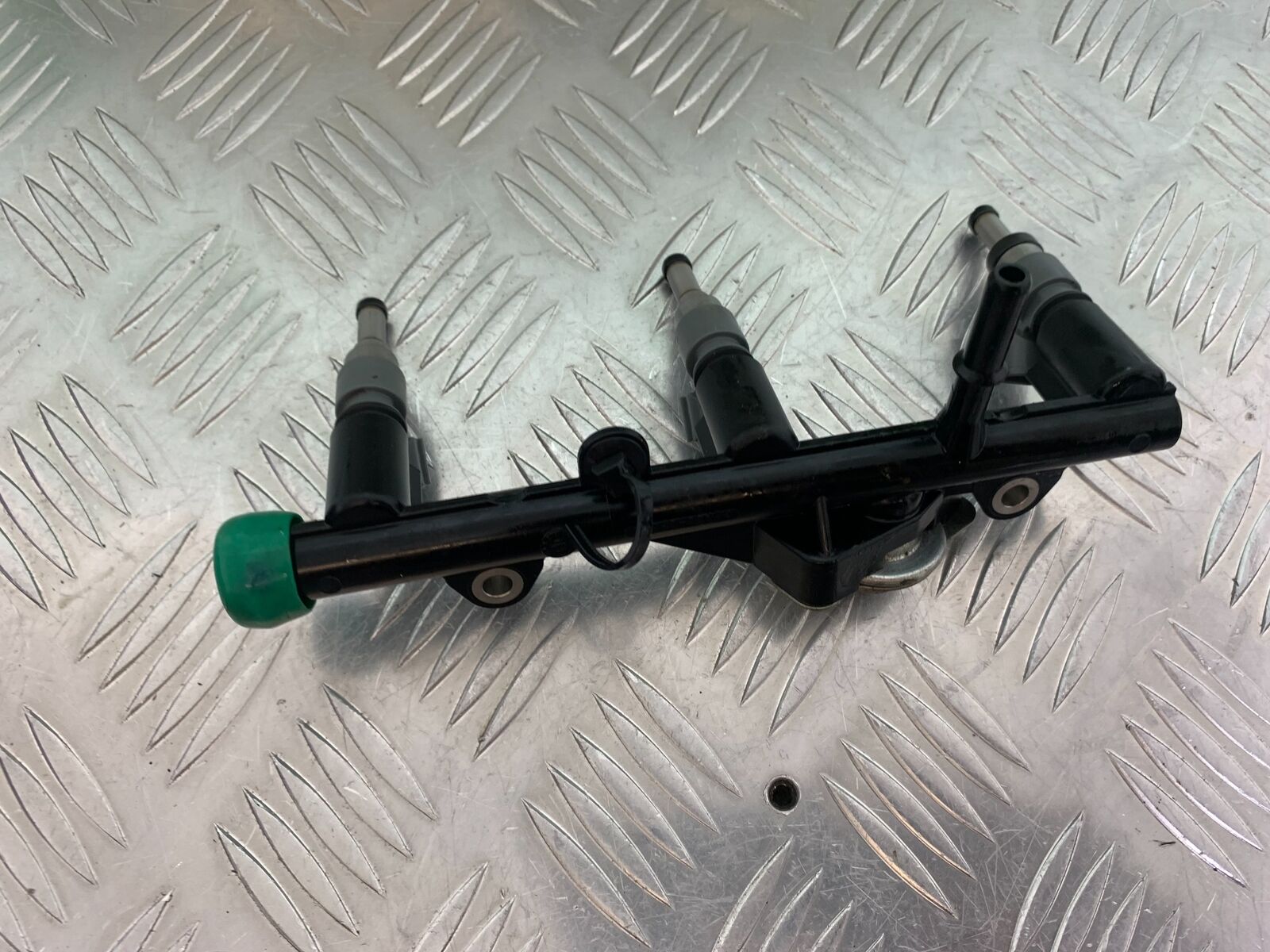 YAMAHA MT09 MT-09 INJECTORS  YEAR 2013-2016  (STOCK 997)