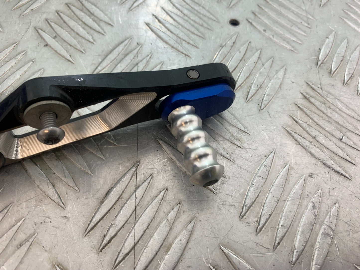 BMW M1000 R  LEFT FRONT HANGER HANGER YEAR 2023-2024 (CMB1140)
