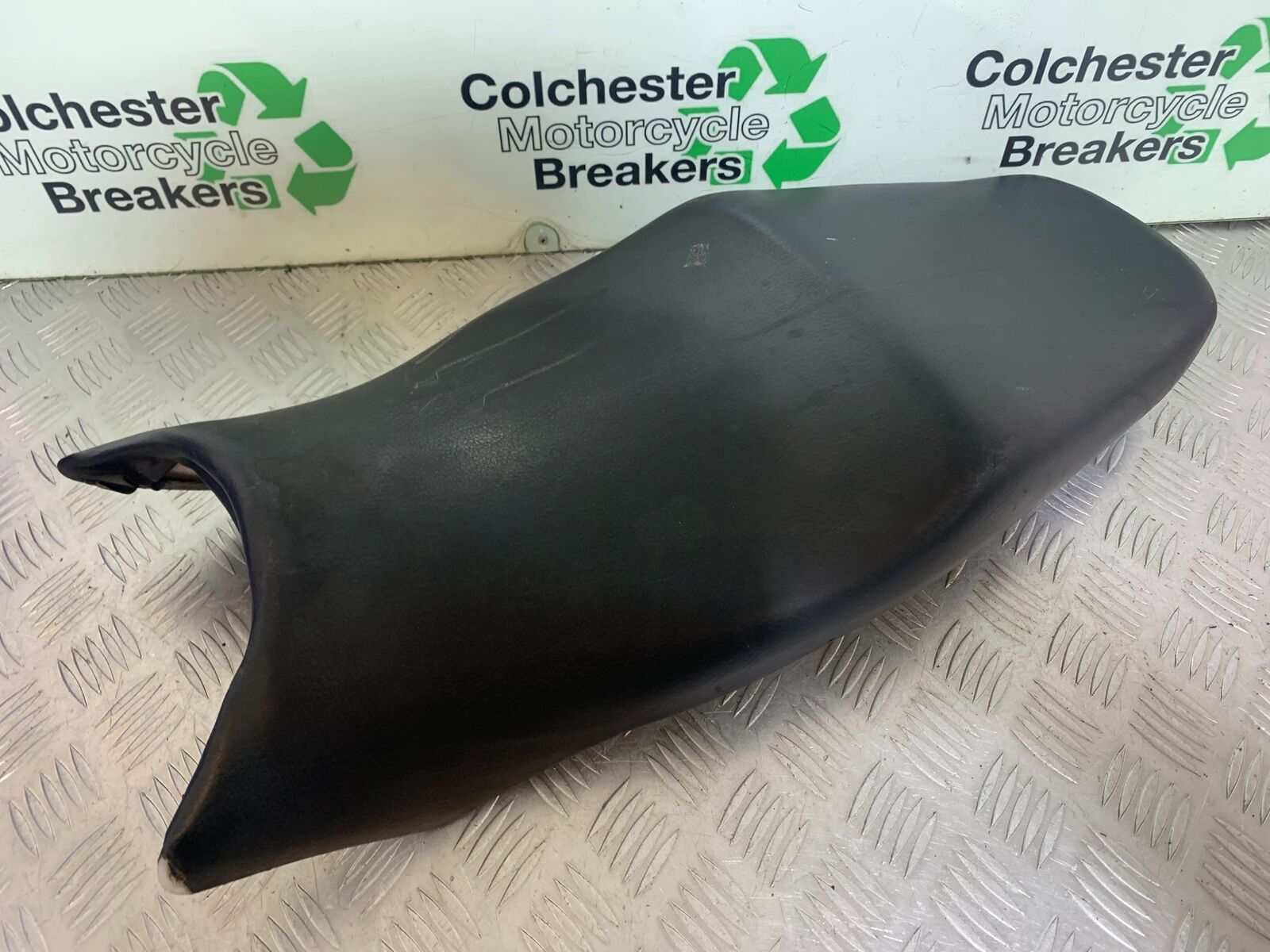 YAMAHA YZF600 YZF 600 THUNDERCAT SEAT  1996-2003 (CMB1134)