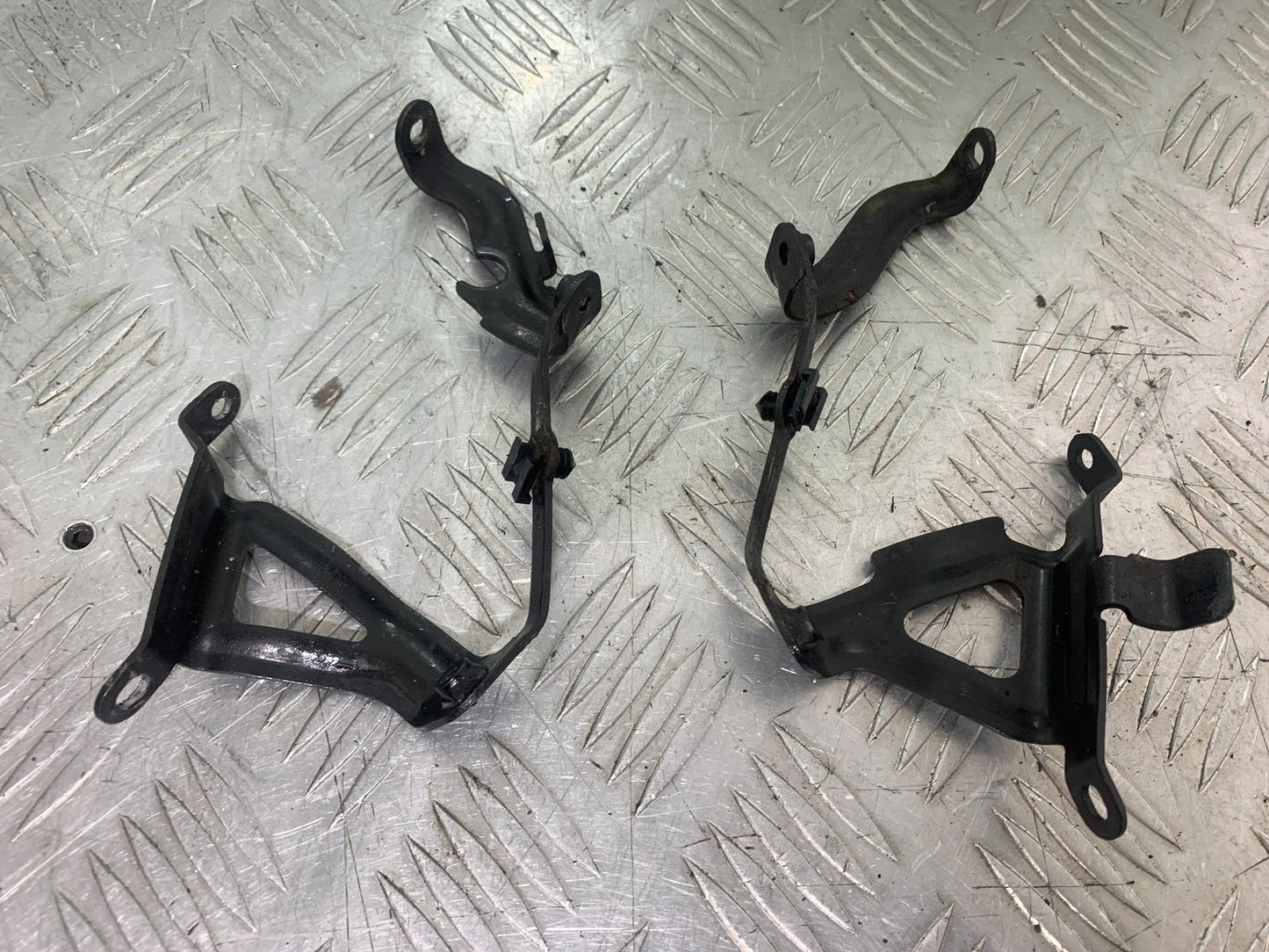TRIUMPH 675 STREET TRIPLE 2 X FRAME BRACKETS   2013-2016 (CMB1186)