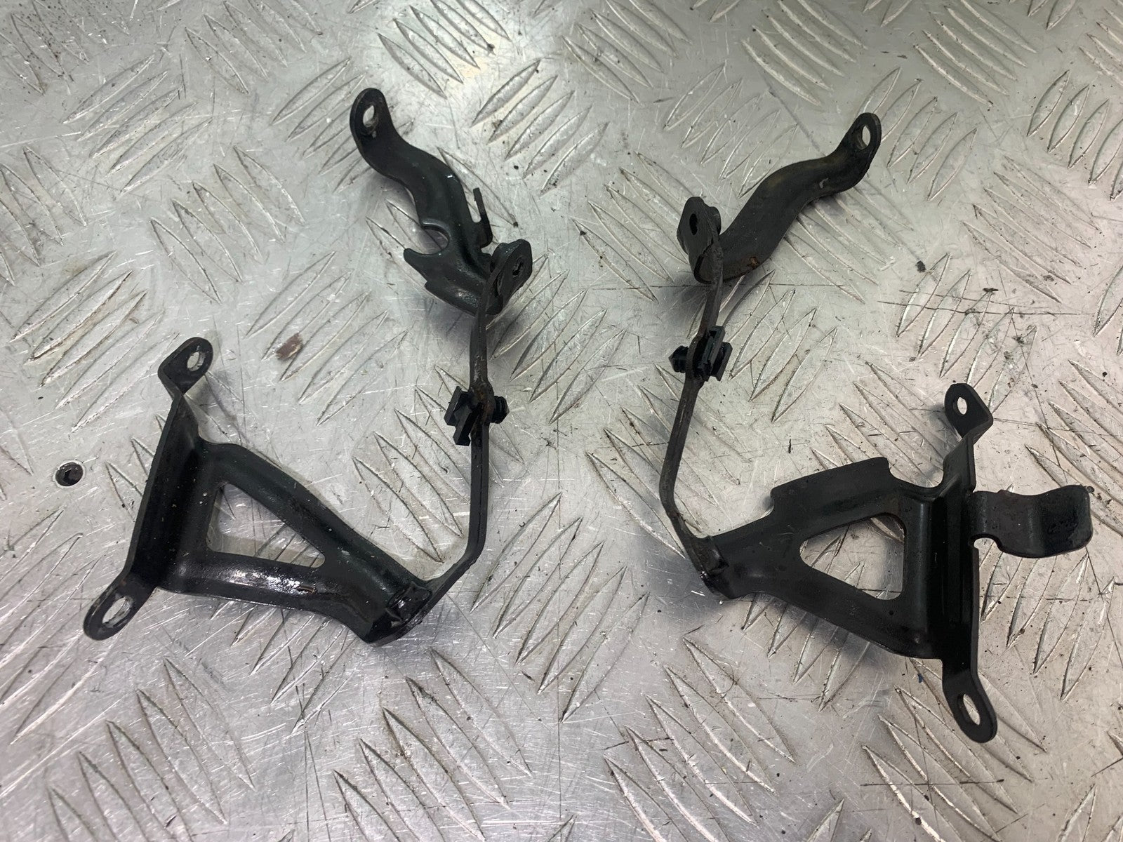 TRIUMPH 675 STREET TRIPLE 2 X FRAME BRACKETS   2013-2016 (CMB1186)