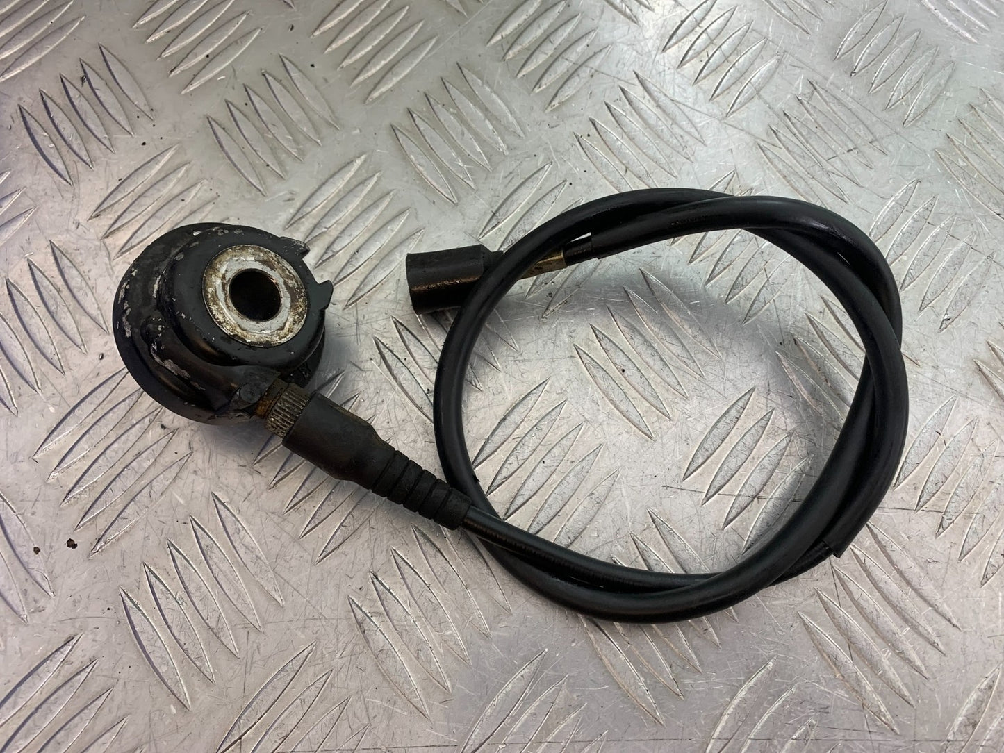 YAMAHA YBR125 CUSTOM SPEEDO DRIVE AND CABLE  YEAR 2008-2016 (CMB1192)