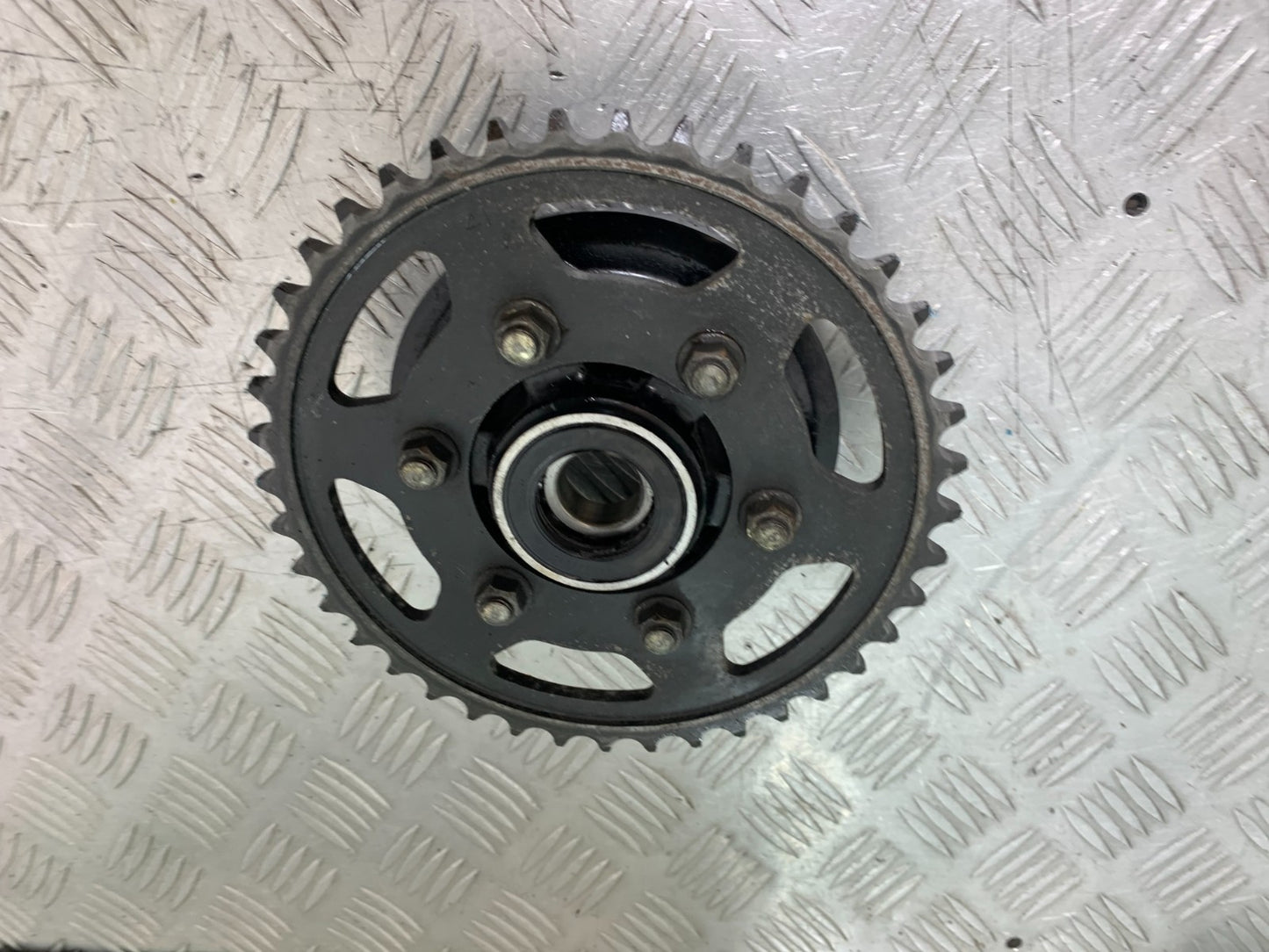 KAWASAKI ZX9R ZX9 R SPROCKET CARRIER  YEAR 1998-1999 (CMB1329)