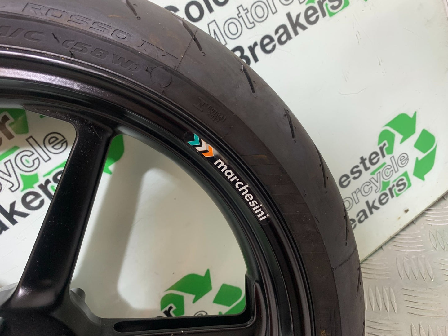 KTM 690 DUKE R LC4 FRONT WHEEL YEAR 2012-2015  (CMB1180)