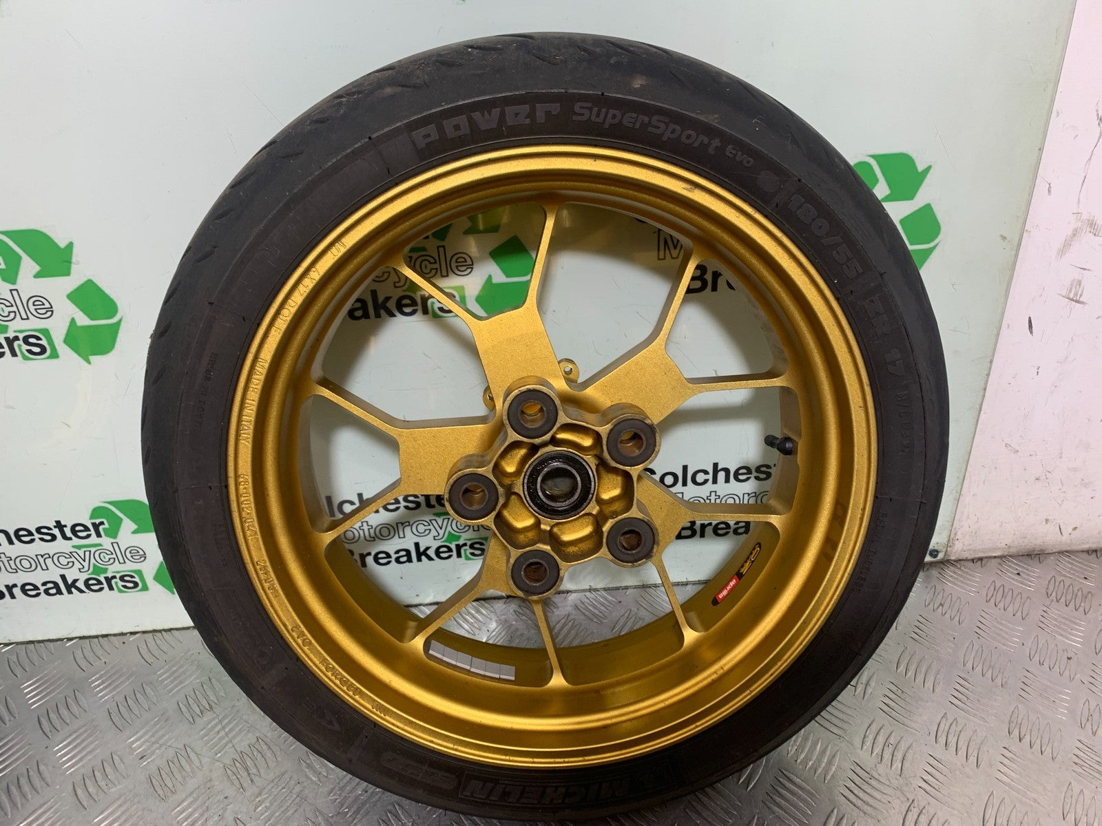 APRILIA RSV1000 R FACTORY OZ REAR WHEEL   2004-09 (CMB1203)