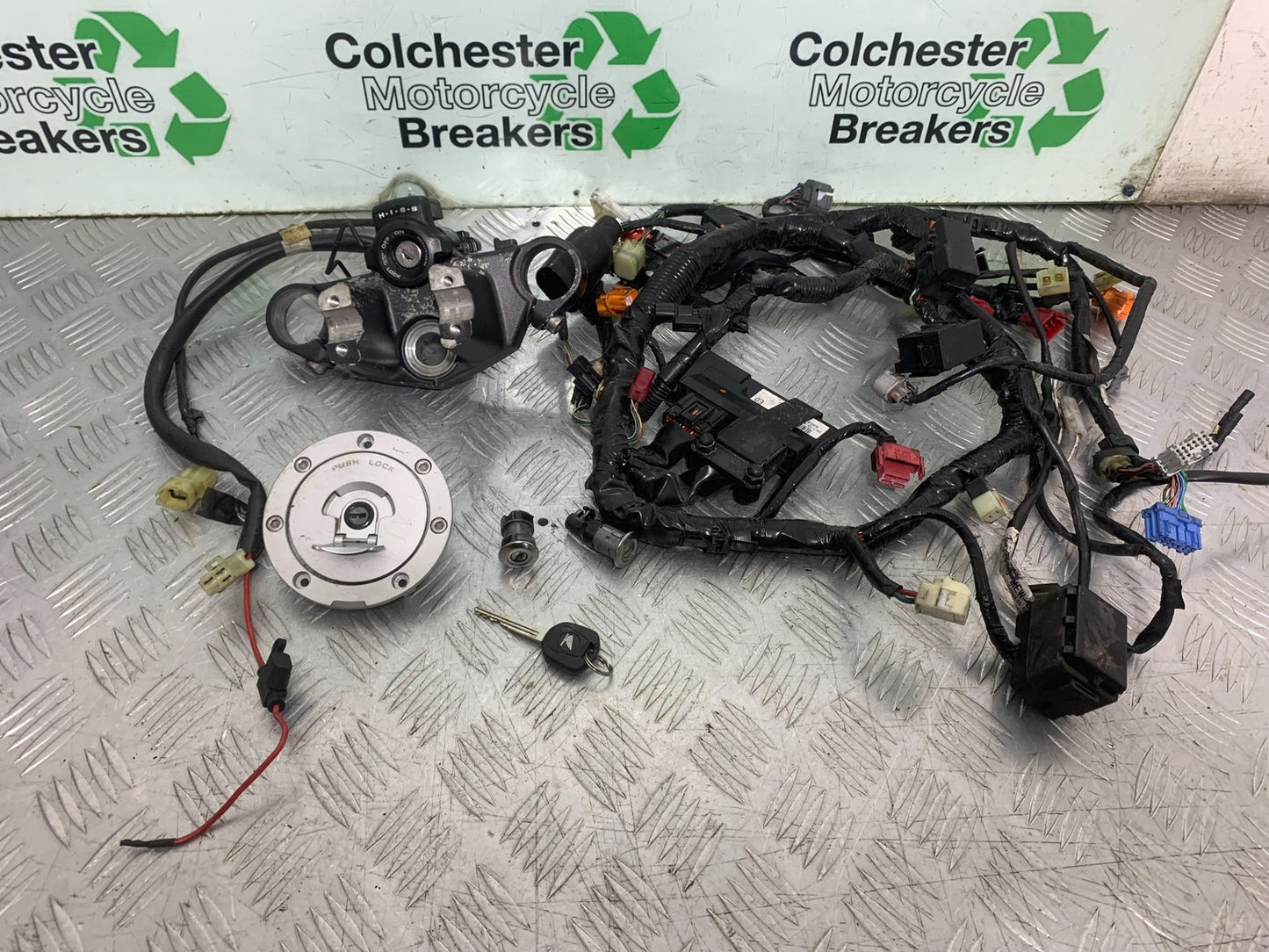 HONDA NT 700 V DEAUVILLE ECU LOCKS KEY  YEAR 2006-2010 (CMB1298)