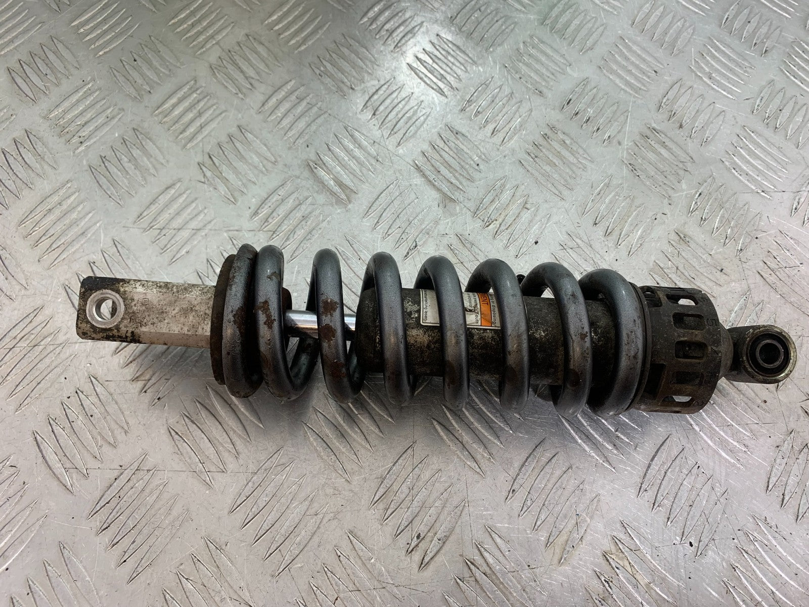 SUZUKI GSF1200 GSF 1200 BANDIT REAR SHOCK  YEAR 2001-2004 (CMB1188)