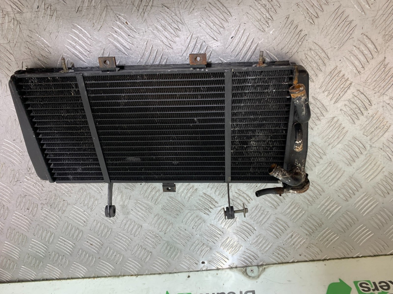 TRIUMPH 955I SPRINT RS RADIATOR  YEAR 1999-03 (CMB1313)