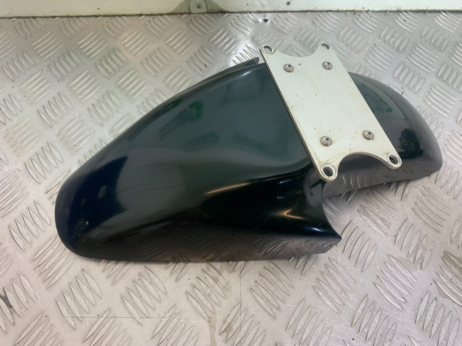 SUZUKI GSF1200  GSF 1200 BANDIT FRONT MUDGUARD  YEAR 1997-2000 (CMB1149)