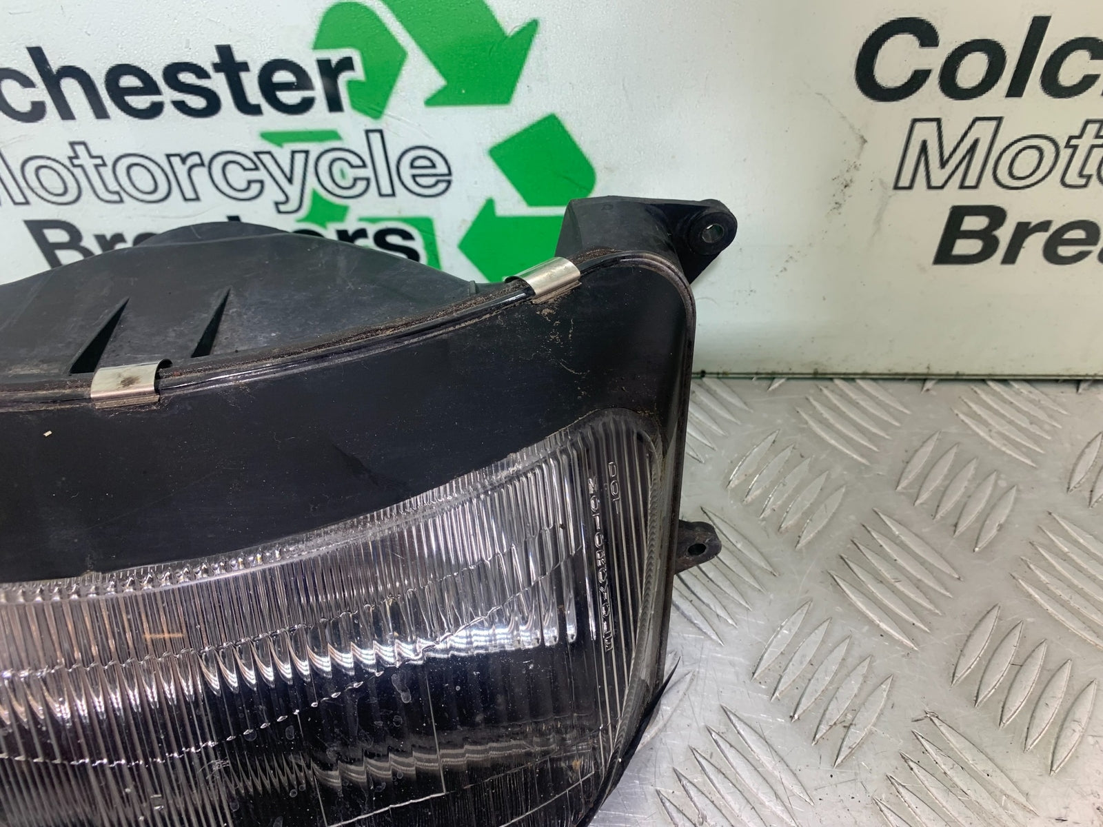 KAWASAKI ZZR1100 D HEADLIGHT   YEAR 1993-2001 (CMB1164)