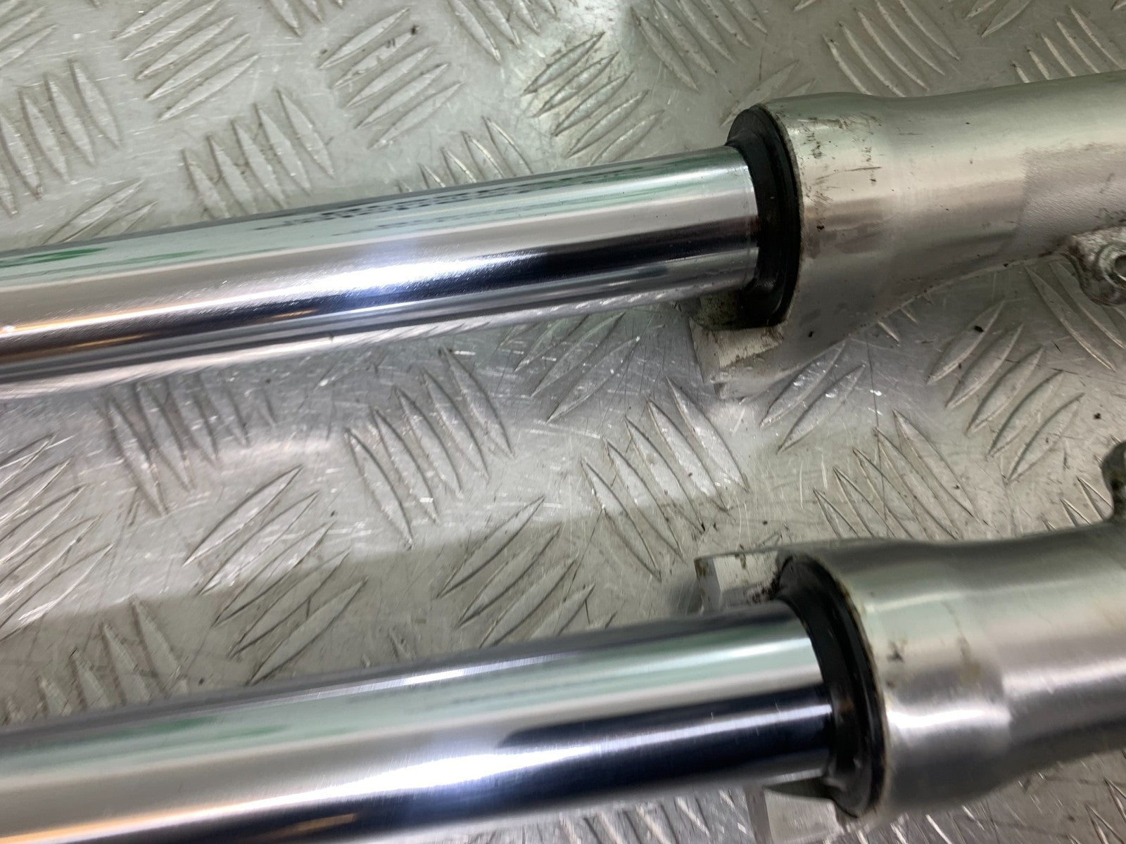 YAMAHA XV1100 XV 1100 VIRAGO FORKS   1990-1999 (CMB1243)