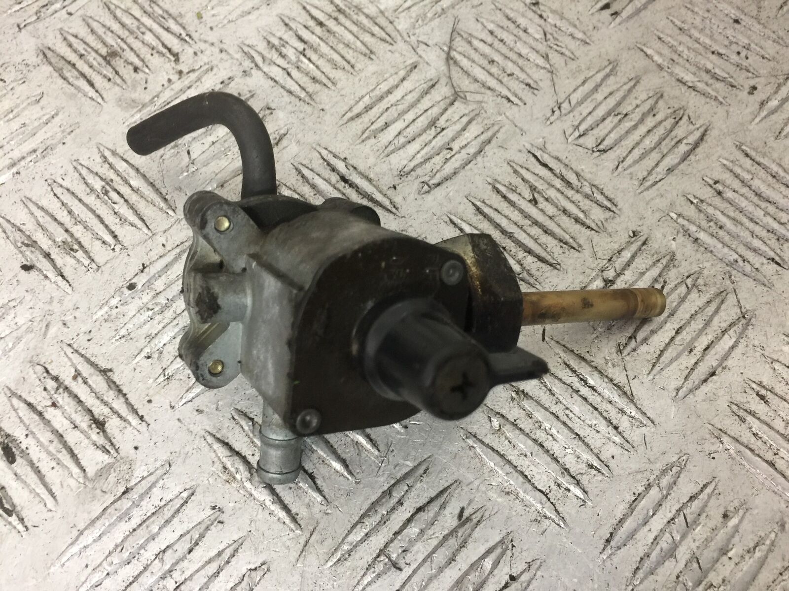 HONDA VTX1300 S PETROL TAP   YEAR 2004-09 (STOCK 749)