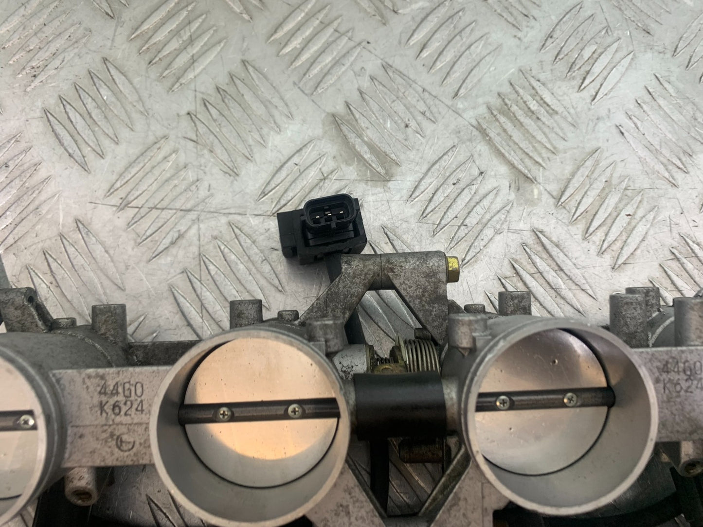 SUZUKI GSR600 GSR 600 THROTTLE BODIES    2006-2010 (CMB1177)
