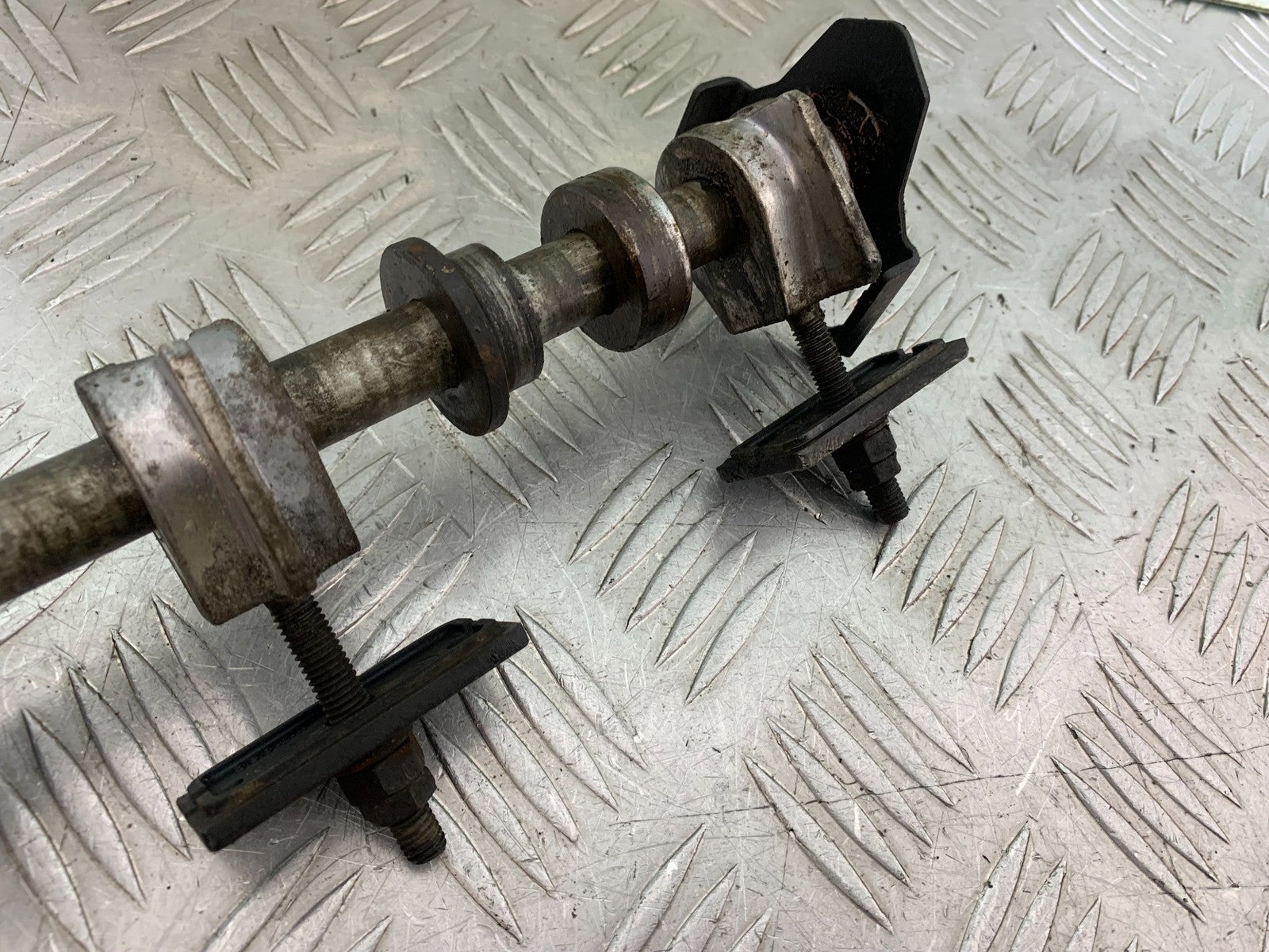 KAWASAKI NINJA 400 EX 400 REAR WHEEL SPINDLE  YEAR 2018-2022 (CMB1278)