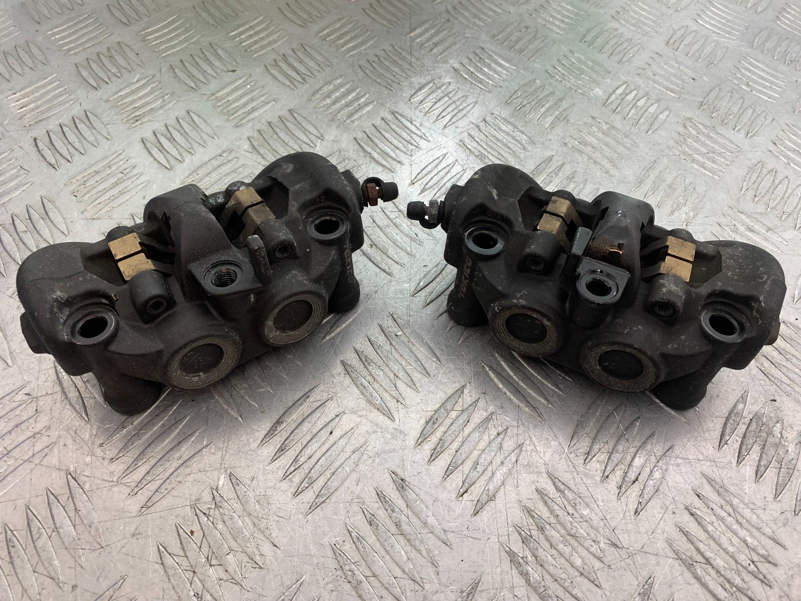 KAWASAKI ZX10R ZX10 R FRONT BRAKE CALIPER 2008-2010 (CMB1301)