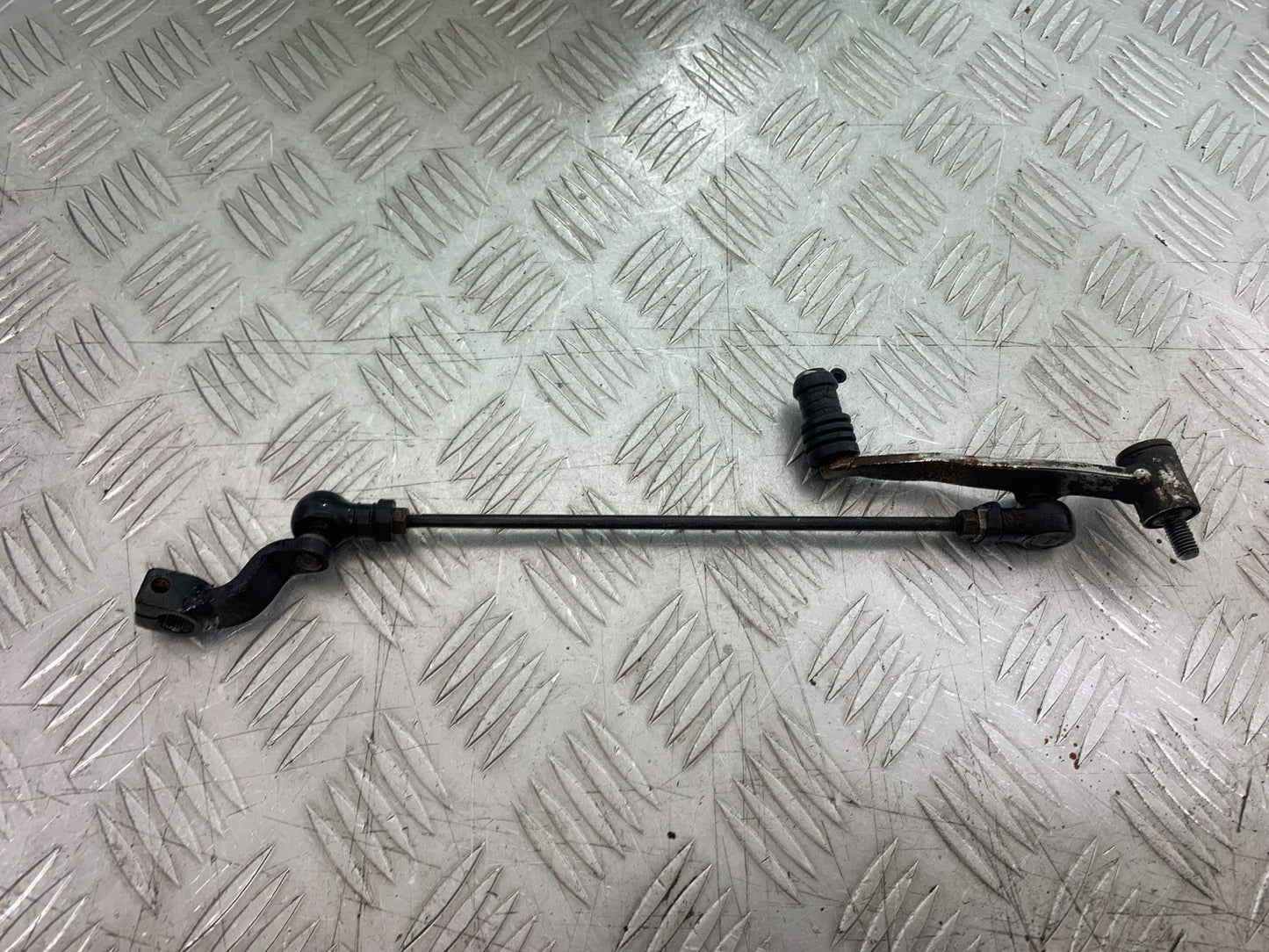 HONDA CB500 F CB500F GEAR LEVER  YEAR 2013-2015  (CMB1235)