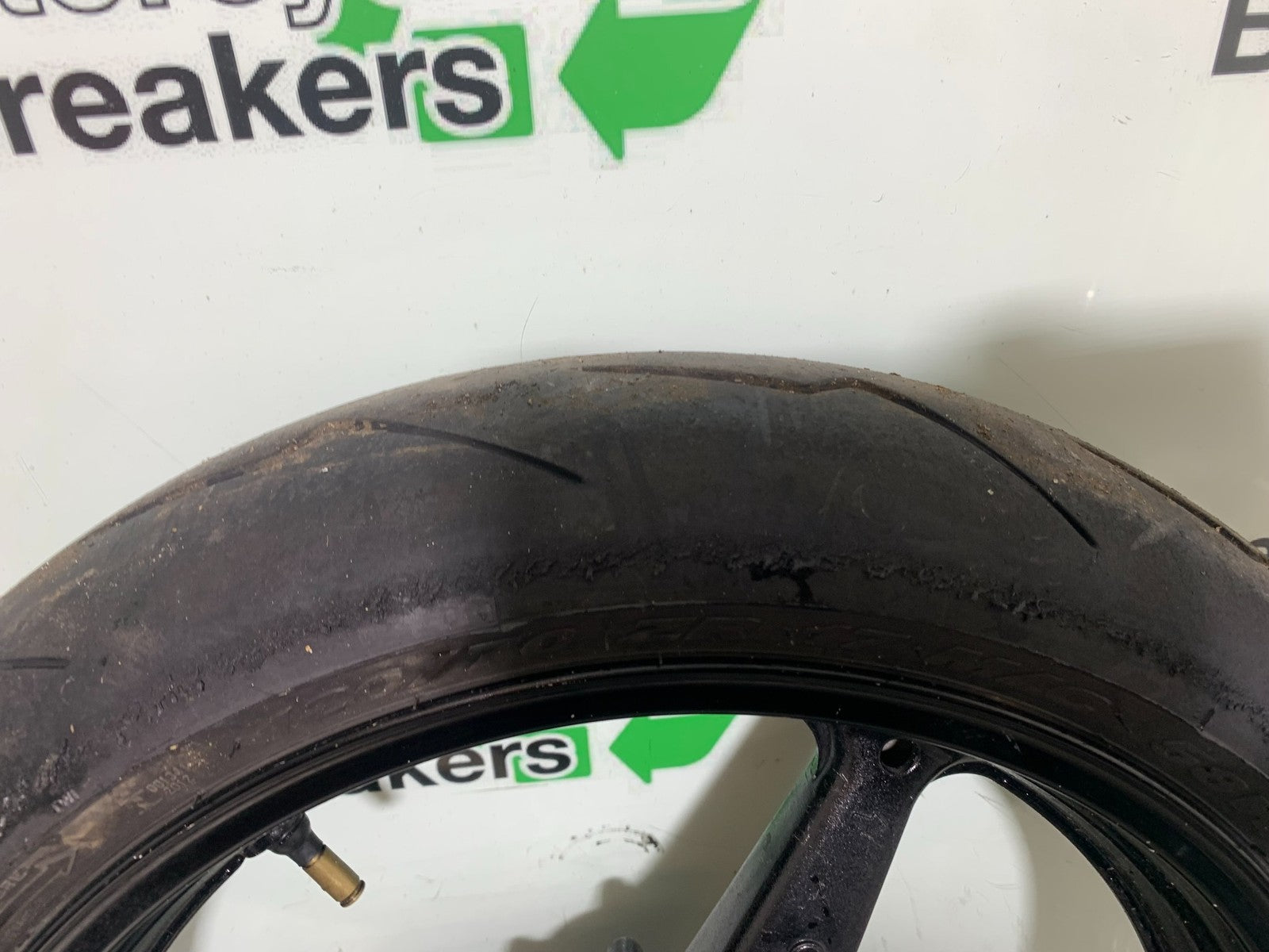 HONDA CBR1000 rr FIREBLADE FRONT WHEEL   2008-2011 (CMB1253)