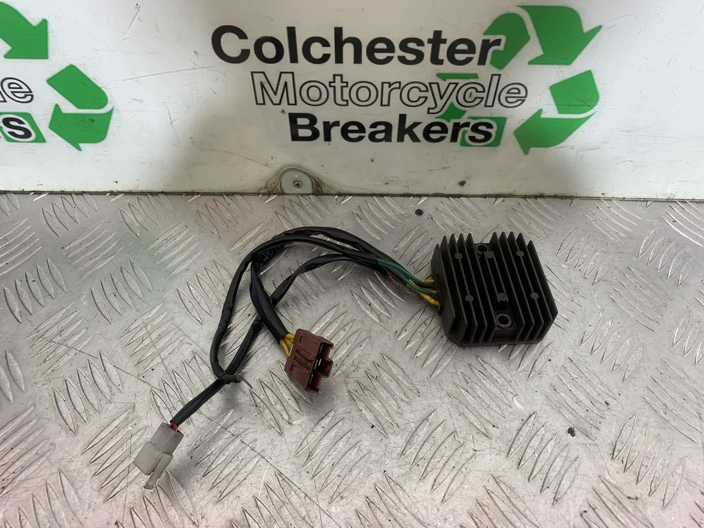 KTM 690 DUKE R LC4 REGULATOR RECTIFIER YEAR 2012-2015  (CMB1180)
